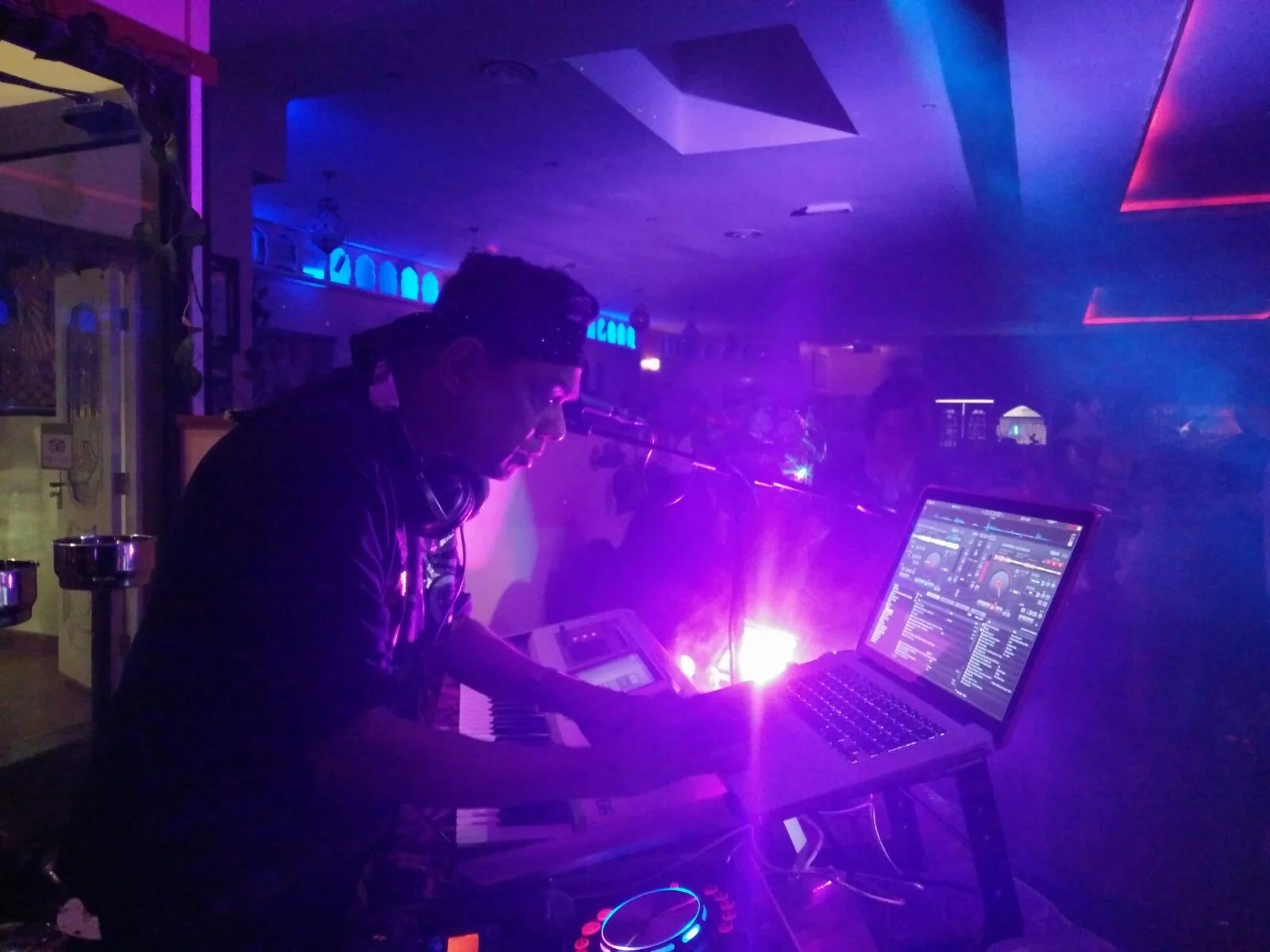 VEDAS DJ.jpeg