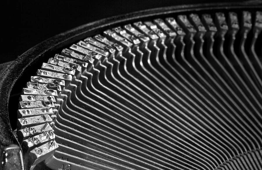 typewriterkeys1.jpg
