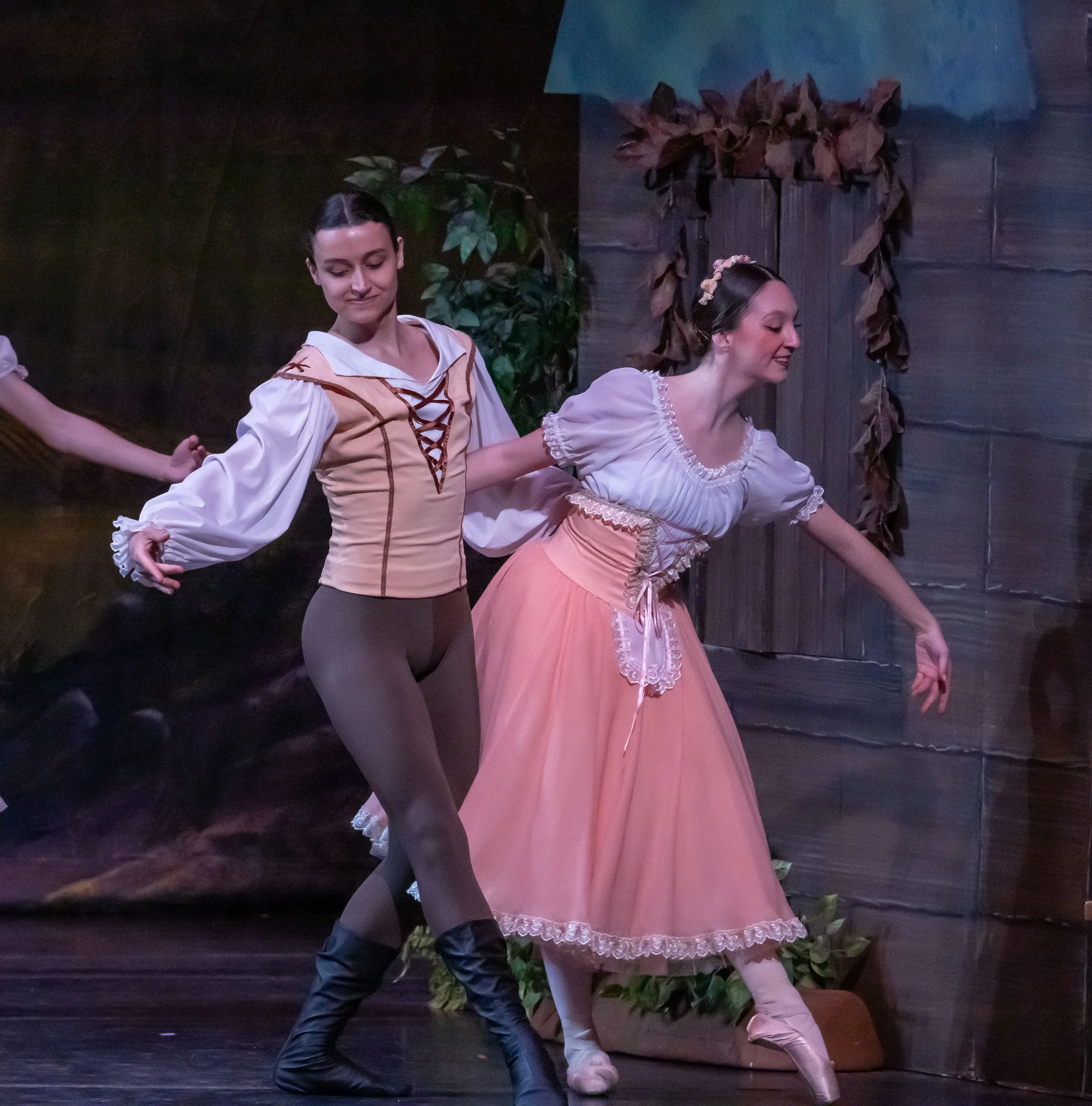 GiselleFRIsemidressDominiqueB.jpg