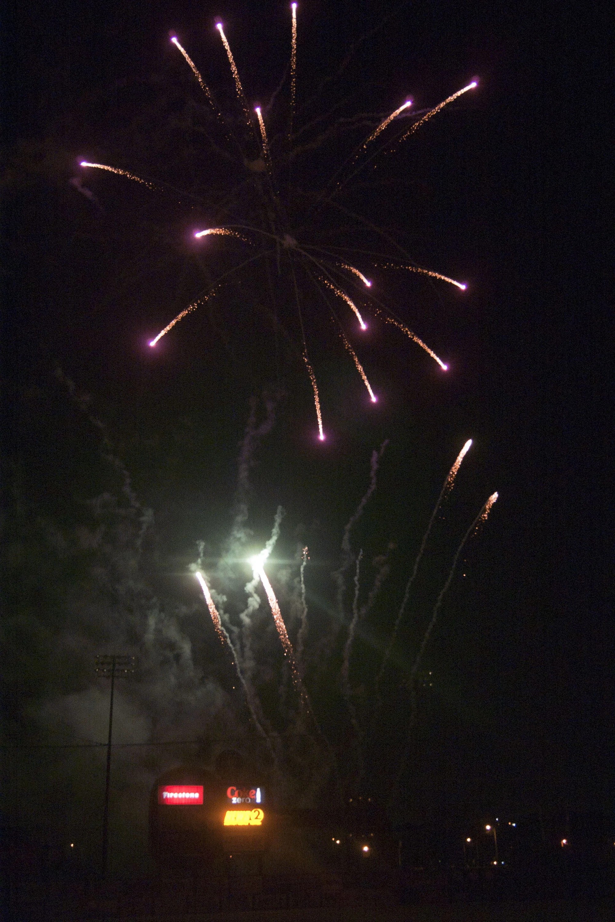 Nashville_Fireworks_2.JPG