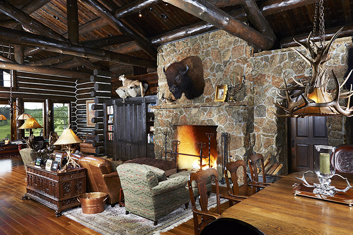 Main Cabin Great Room View 1.jpg