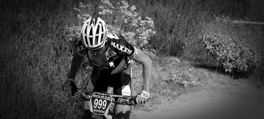 camphoto2_alt_BW.jpg