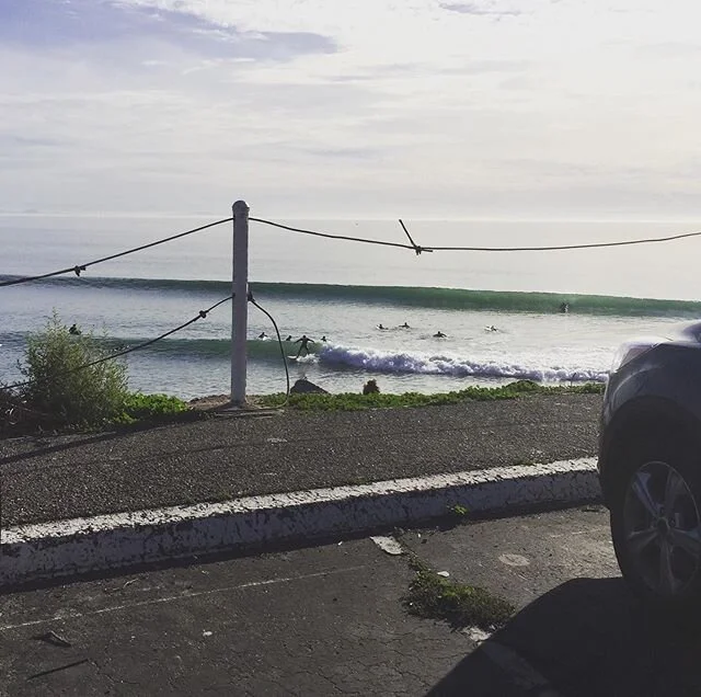 Missing days like this. 😢 Can&rsquo;t wait to get back in the water! 🏄
.
.
.
#waves #perfectwaves #swell #surfpics #daydreaming