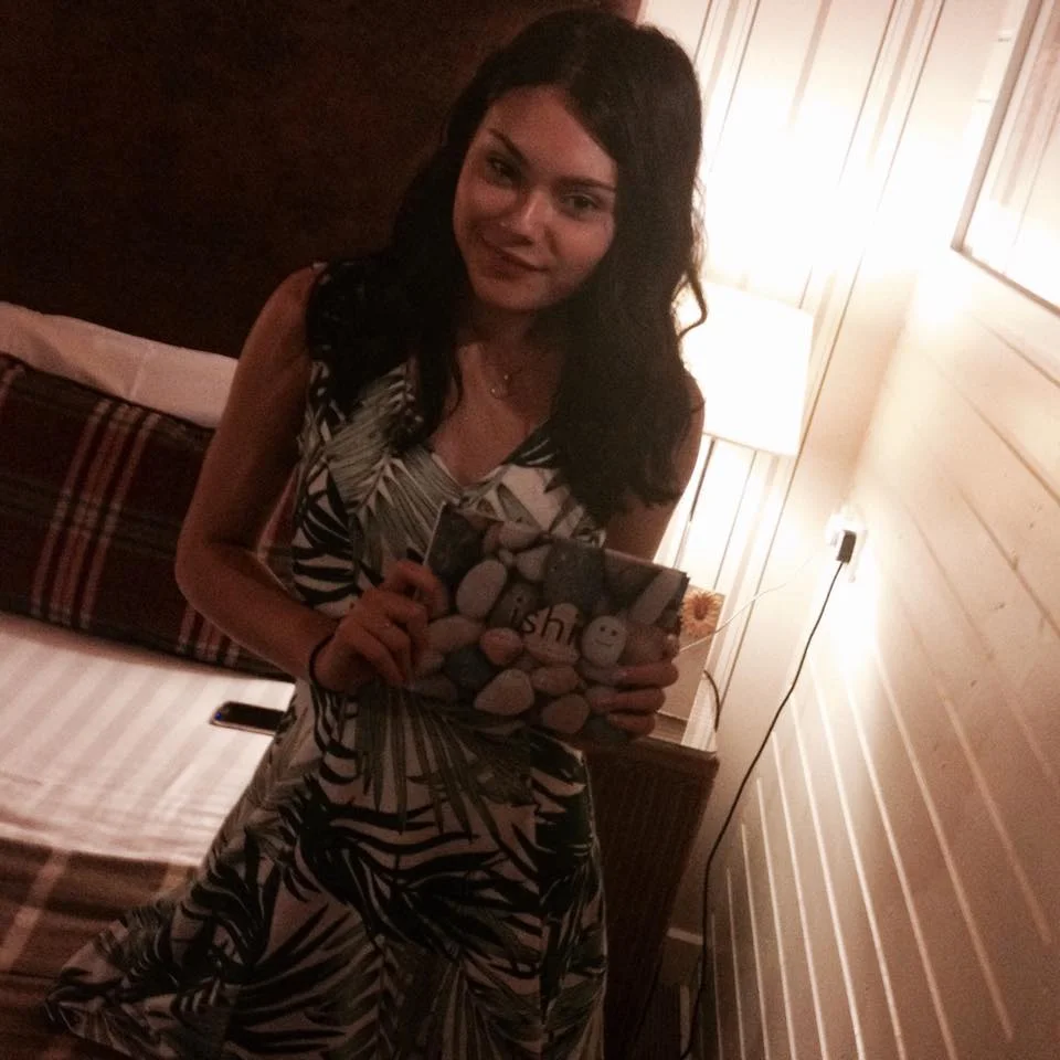 Safia spreading Ishi LOVE in the UK!
