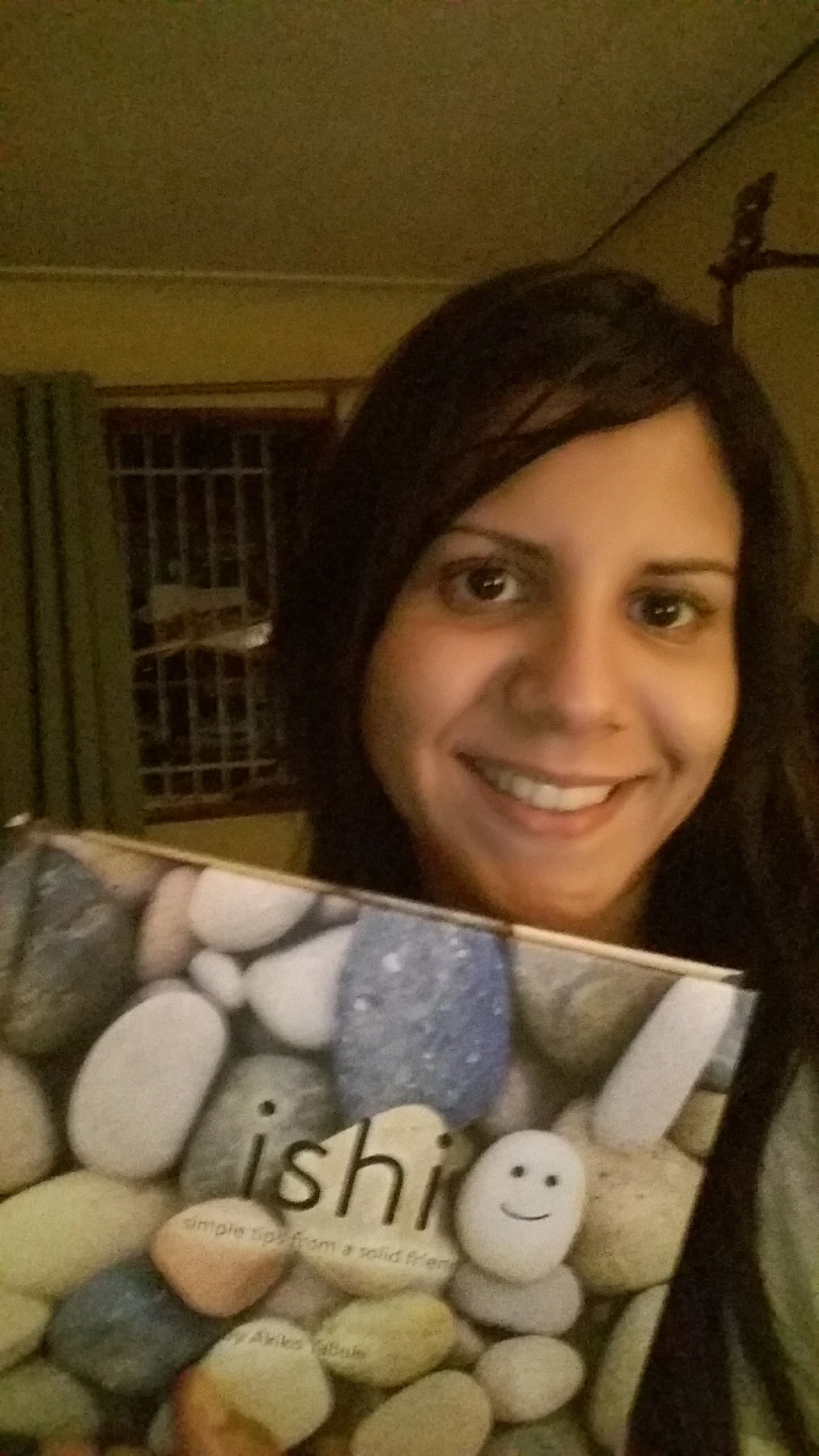Liz, happy in Panama who received the book from her sister in Spain! What great sisters!