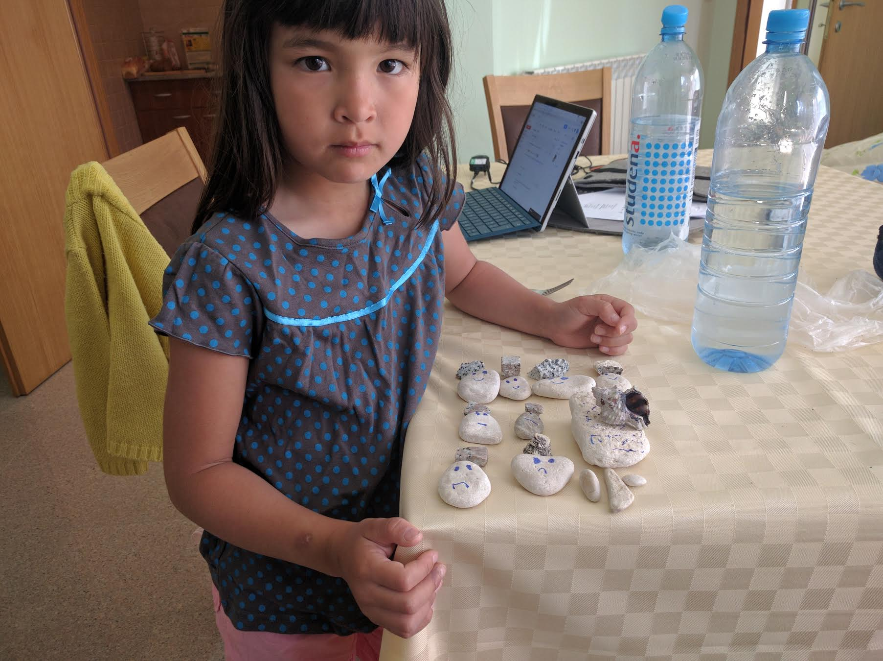Ngaire with her Ishi rock family from New Zealand!