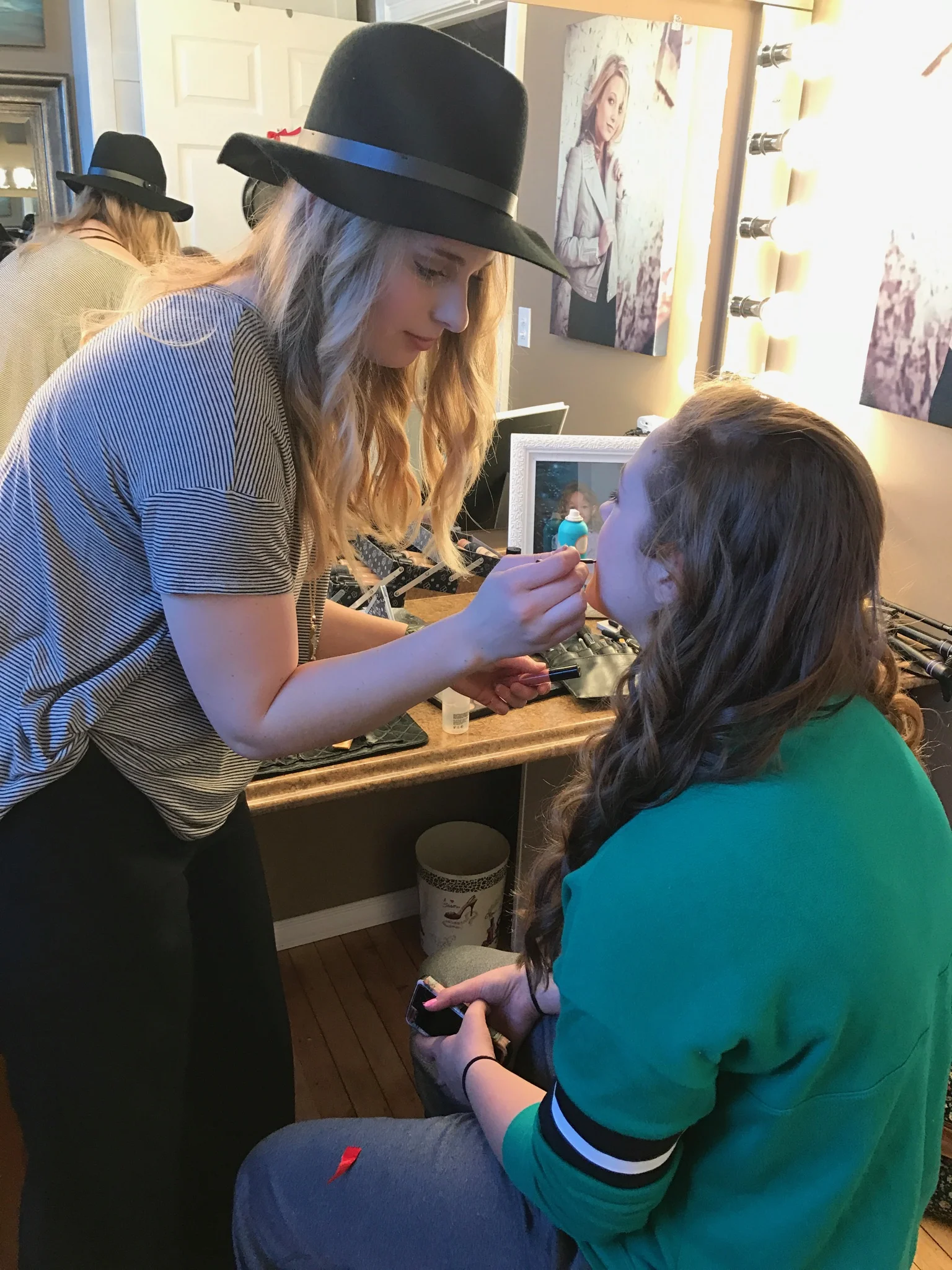 Jenna working with NP Design & Photography Senior Model Taylor Ramaeker.