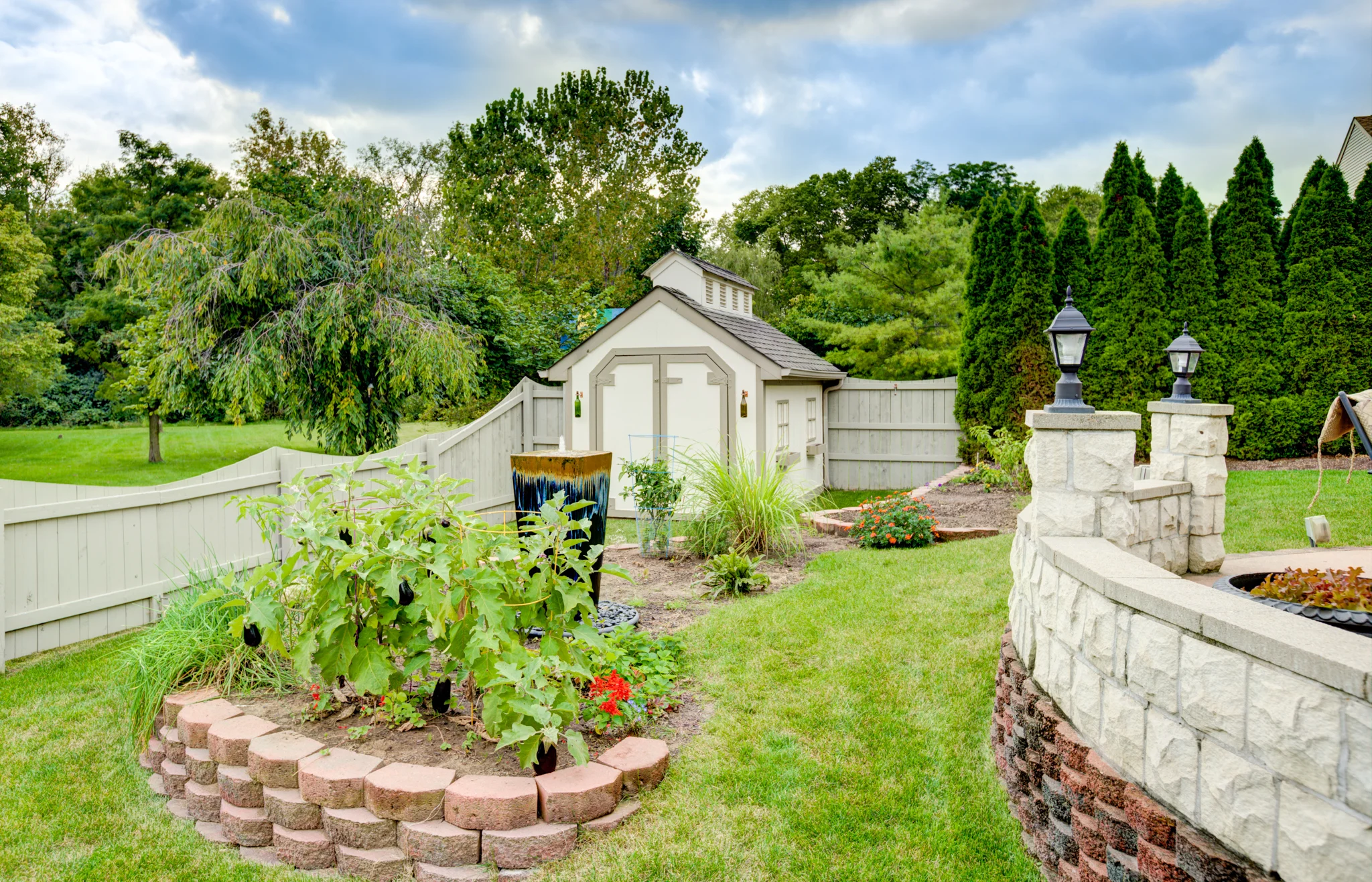 Web 1977 Queens Meadow-42.jpg