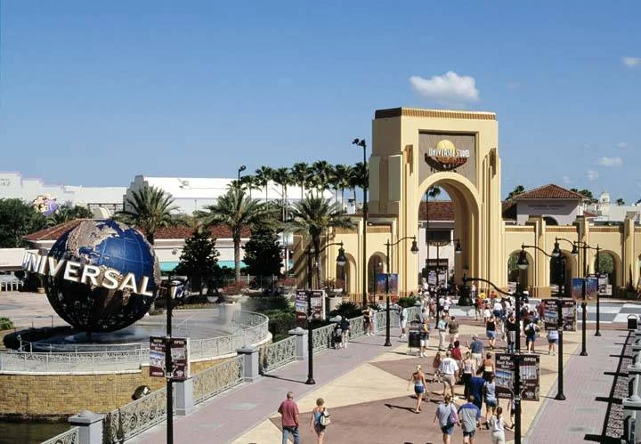 universal_entrance.jpg