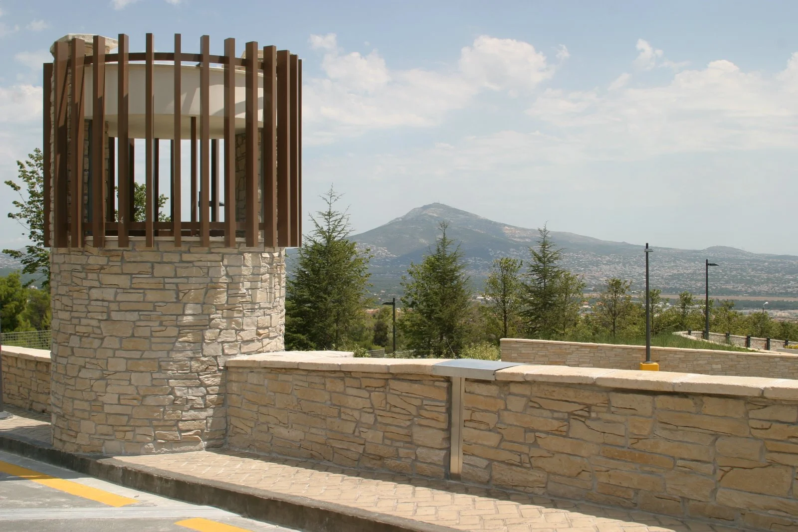 ISOLA CHAMPAGNE 13.JPG