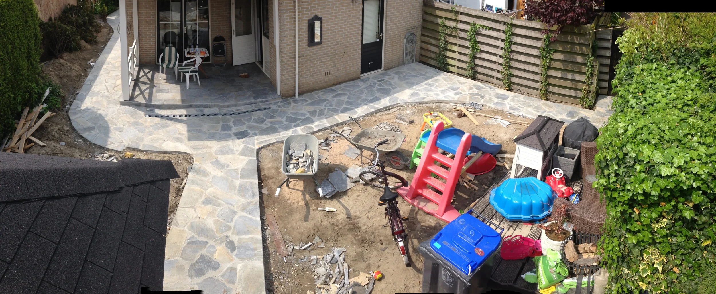Flagstone slinger pad in Rock Solid Blue