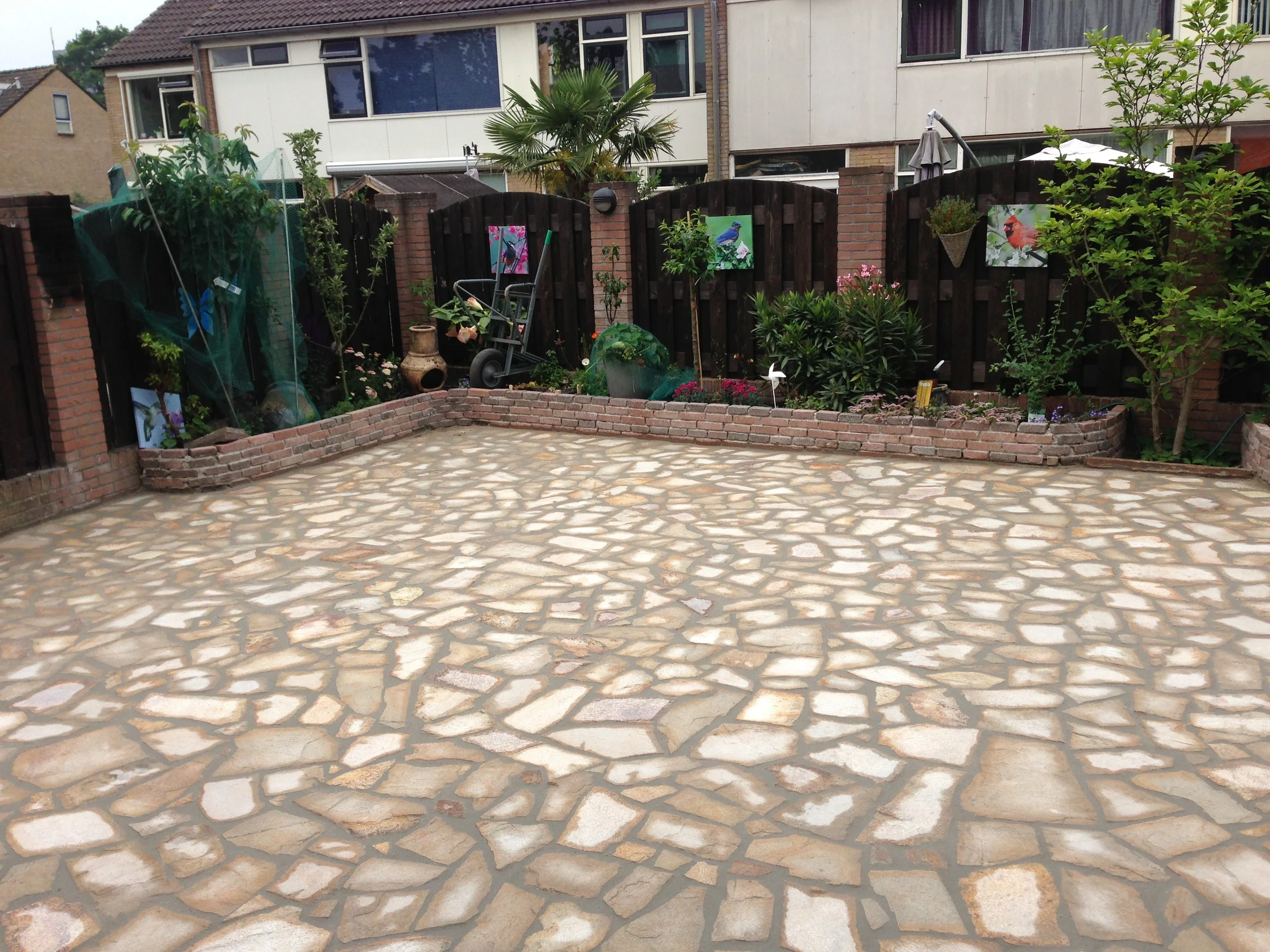 Flagstones Golden 