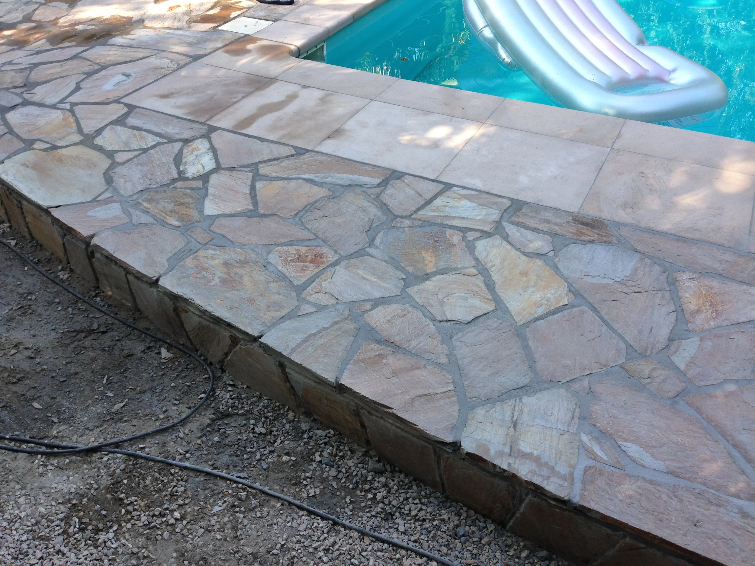 Flagstones woody