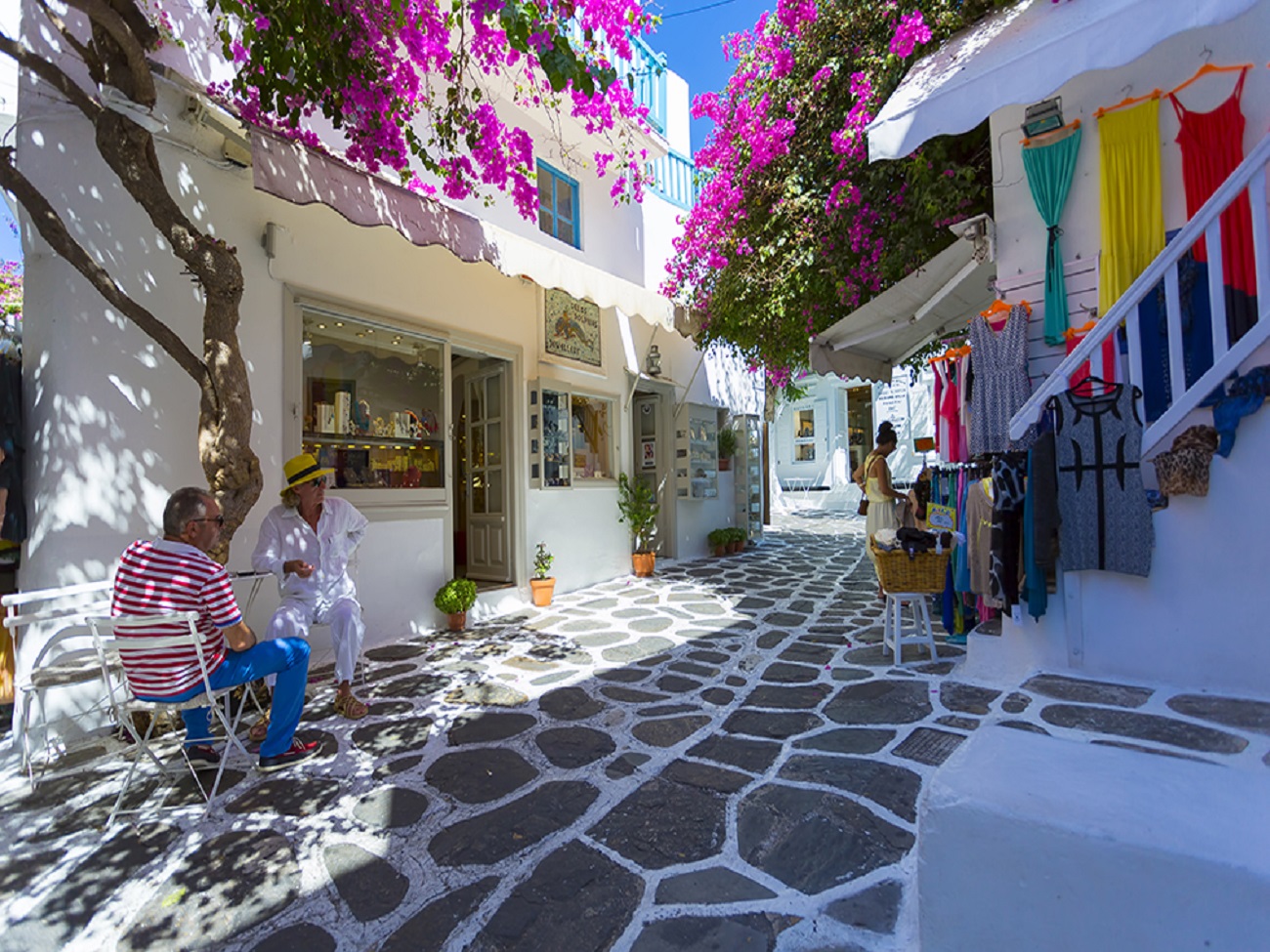 Matoyianni-Street-Mykonos-4.jpg