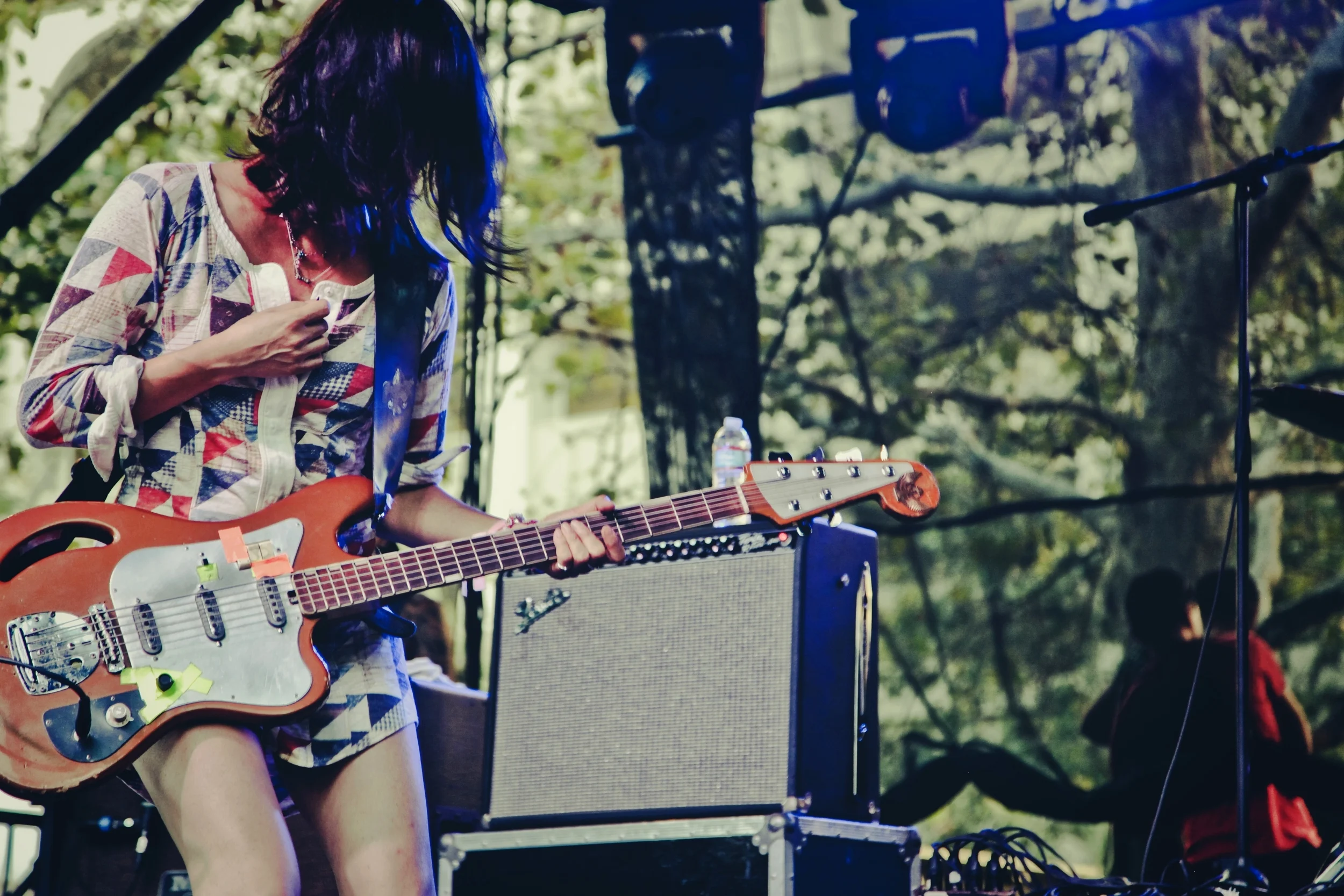 BLONDE REDHEAD