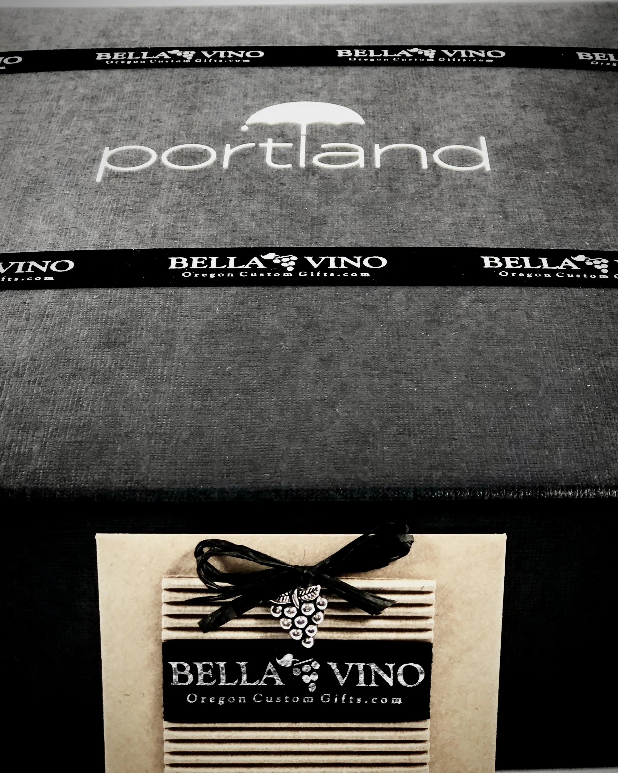Portland+gift+box+bella+vino+gifts+%282%29.jpg