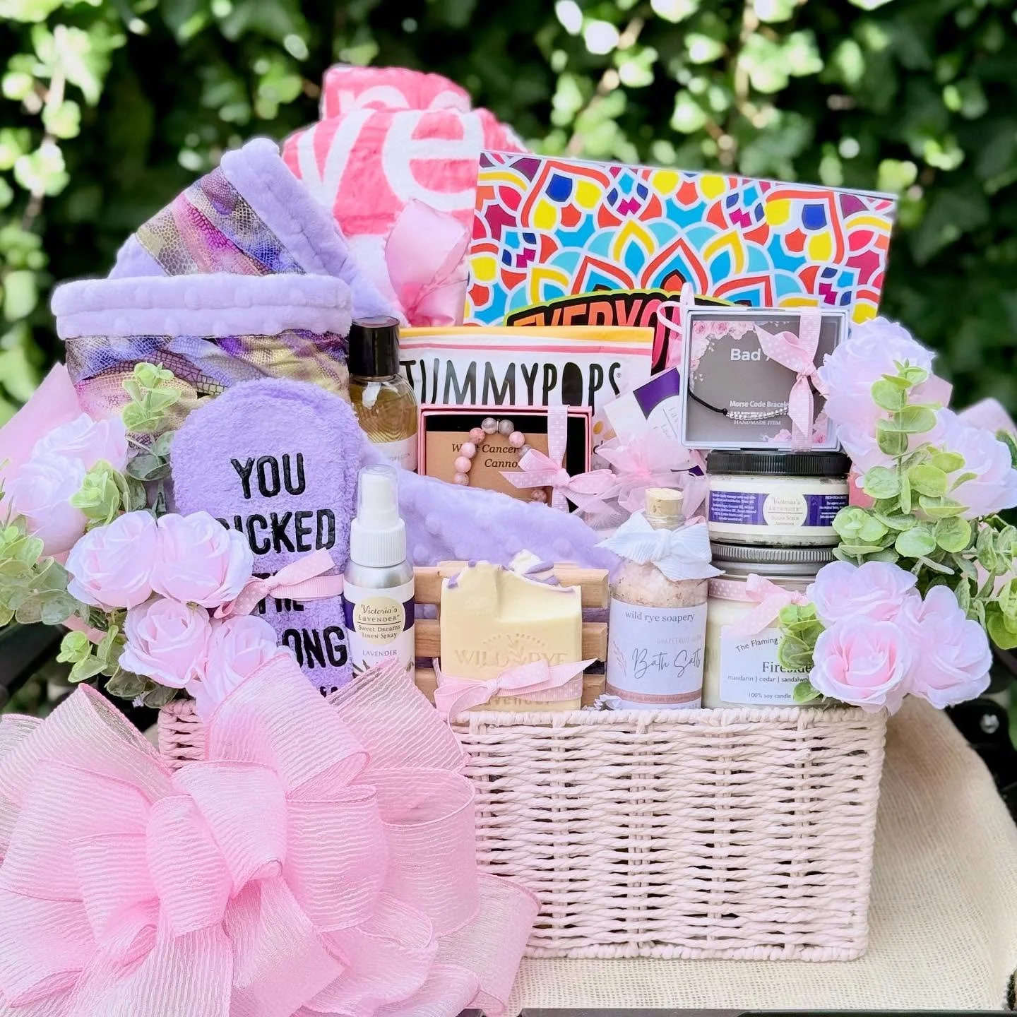 From an encouraging and comforting gift for someone fighting cancer, to a birthday gift for a soccer fan, to a basket designed in the colors of someone&rsquo;s bathroom remodel, to a congratulatory gift for a new home owner, to a corporate thank you 