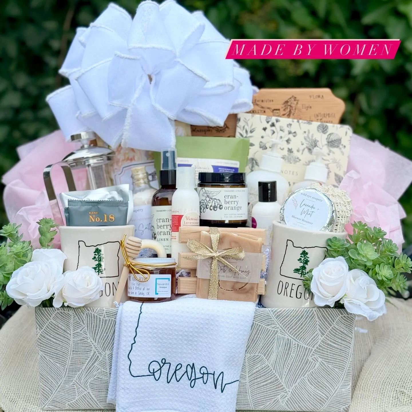 Support women owned in Oregon. Give them a follow! 

#madebywomen #womenartisans #supportwomenowned #oregonmade #womenownedgifts