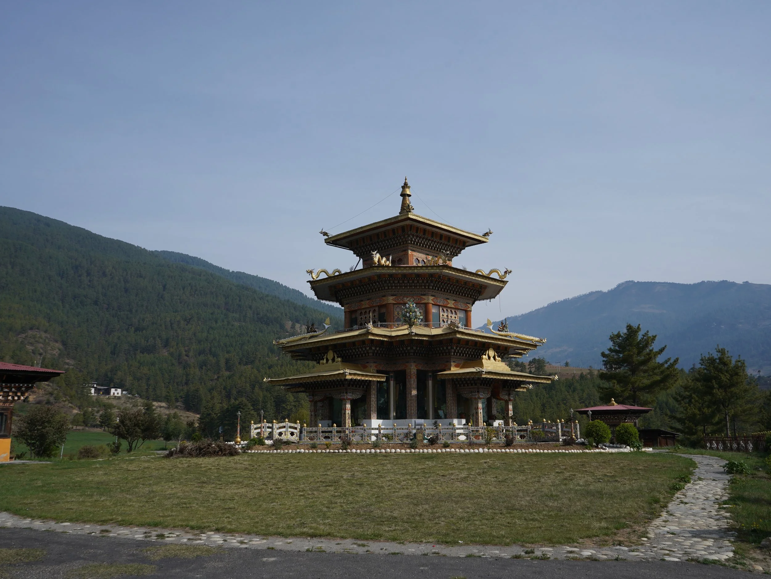 Guru-Nangsid-Zilnon-Phodrang-Bumthang-02.JPG