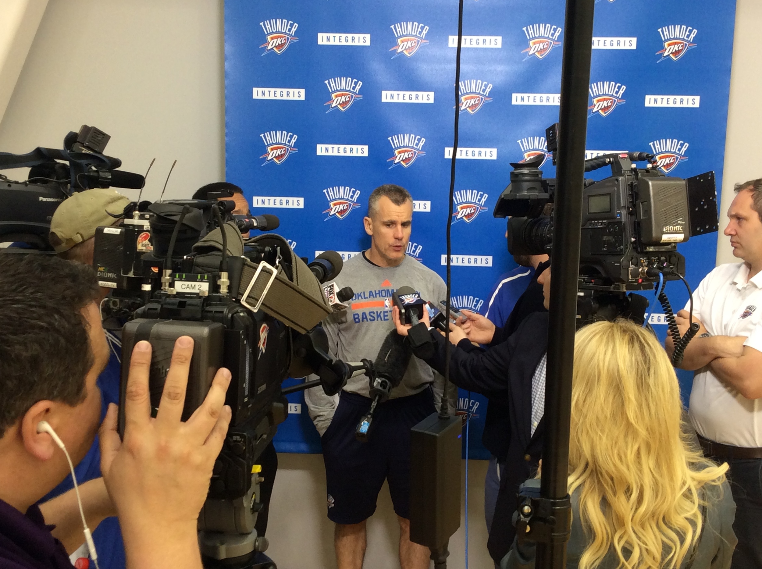 Billy Donovan speaking to reporters on Friday after Thunder practice. (Photo by Randy Renner for InsideThunder.com