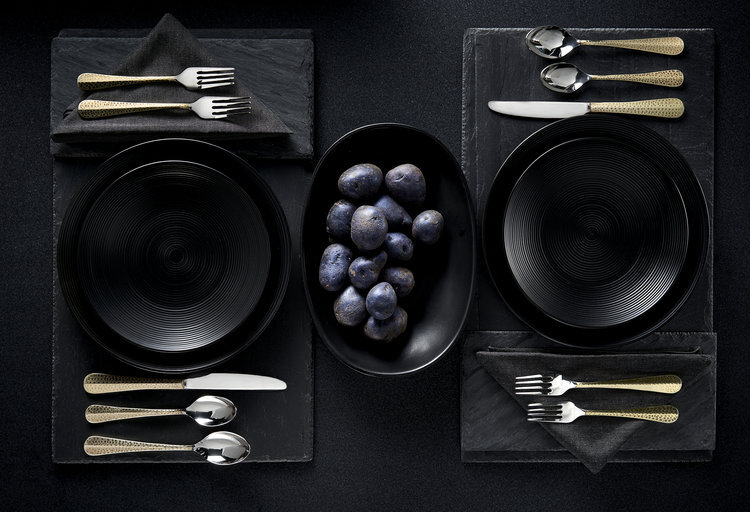 Table+setting.jpg