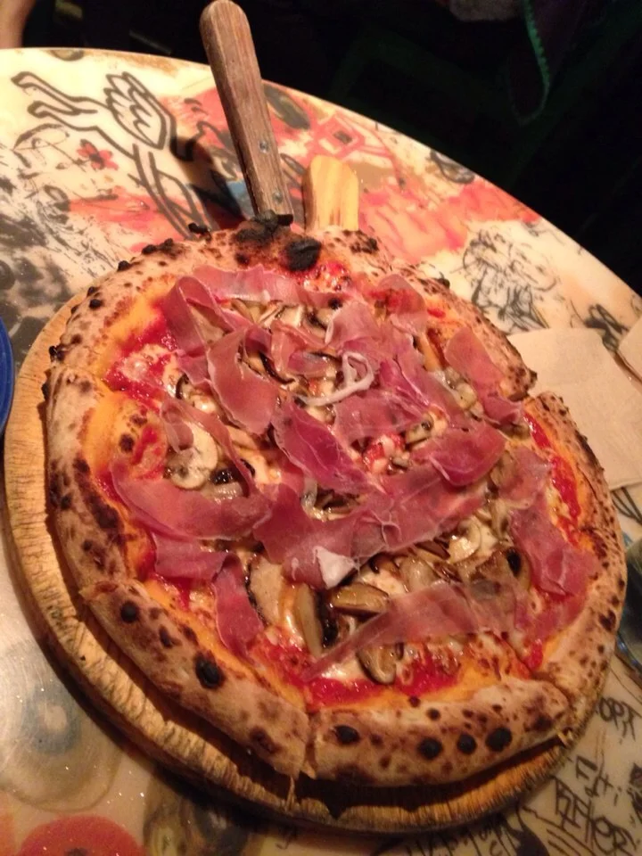 Pizza Proscuitto and Funghi: Proscuitto, delicious fresh mushrooms, tomato sauce and mozzarella. The quality of proscuitto and freshness of the mushrooms made this a solid pizza choice. Just the right amount of well seasoned tomato sauce and gooey cheese.
