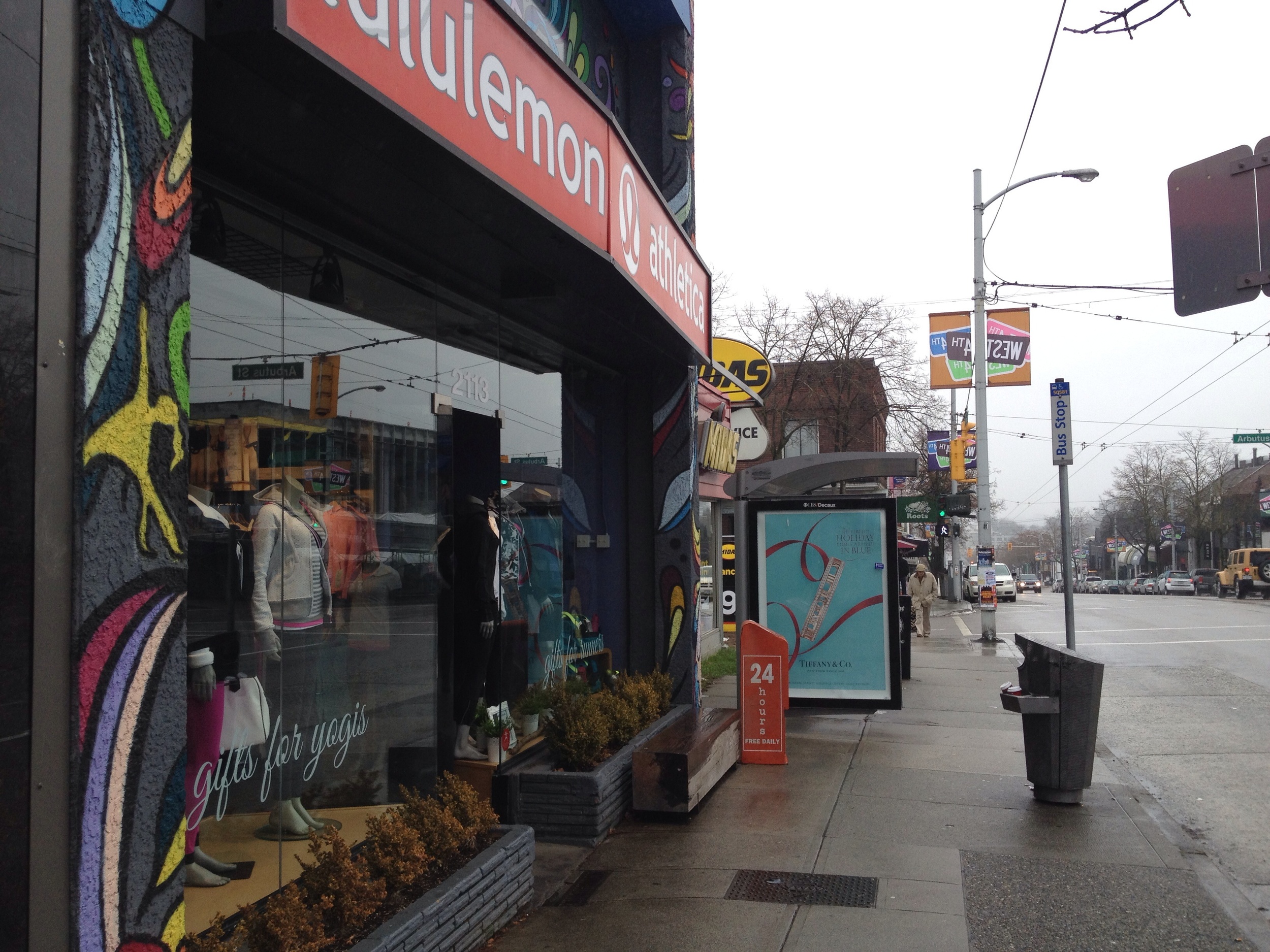 lululemon athletica park royal west vancouver bc