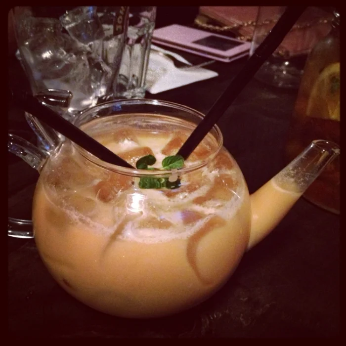 They also have a series of "Tea-Tini's" here. Tea based cocktails you can get with or without alcohol, served in a very cute glass tea pot! This one was "Tea-na Colada". Cute names, they also had some called "Peach-teani's" and "Gin and Tea-nic"...something like that. All very good. They also have a list of champagne cocktails - but I just keep getting the Pimm's everytime!