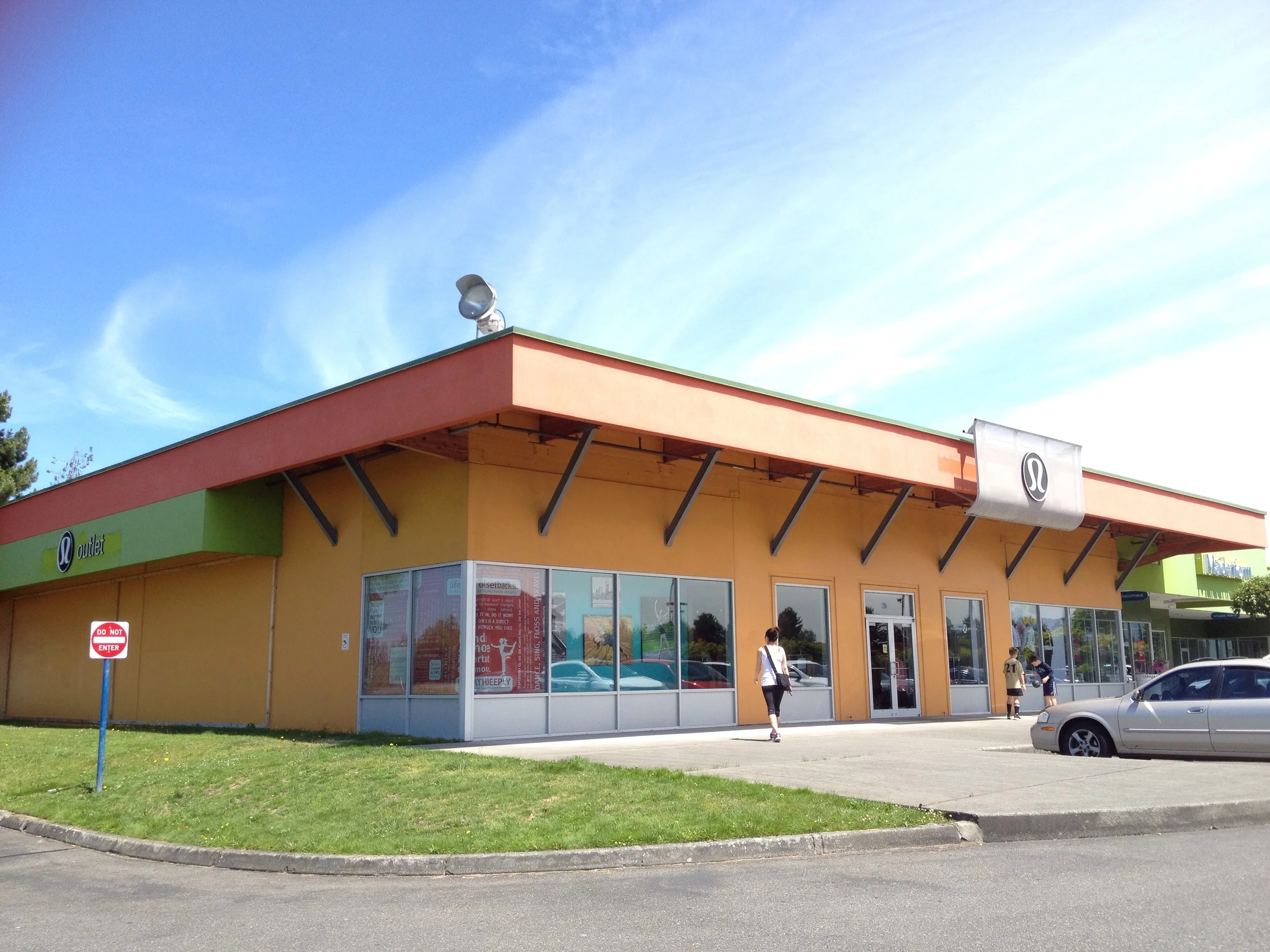 Burlington Outlet! http://www.lululemon.com/burlingtonwa/mountvernon