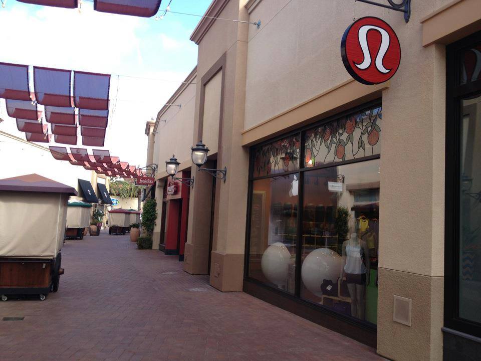 lululemon fashion island