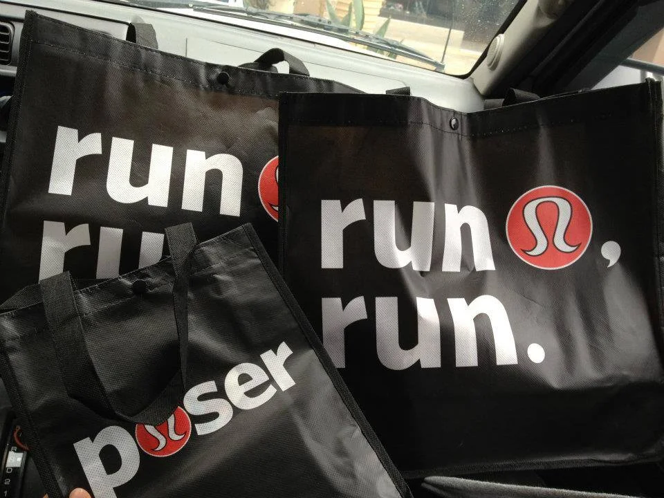 Love the seasonal bags! Manhatten Beach - El Segundo http://www.lululemon.com/southbay/plazaelsegundo?sli=1