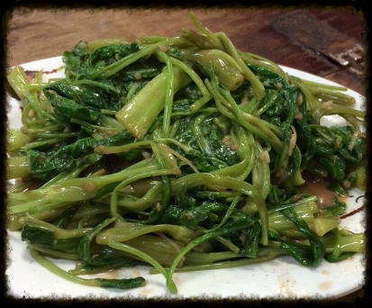 One of my favourite South East Asian dishes: Morning Glory stir-fried in garlic. Yes, morning glory like the old Korean stationary store! But it's a delicious seasonal vegetable!