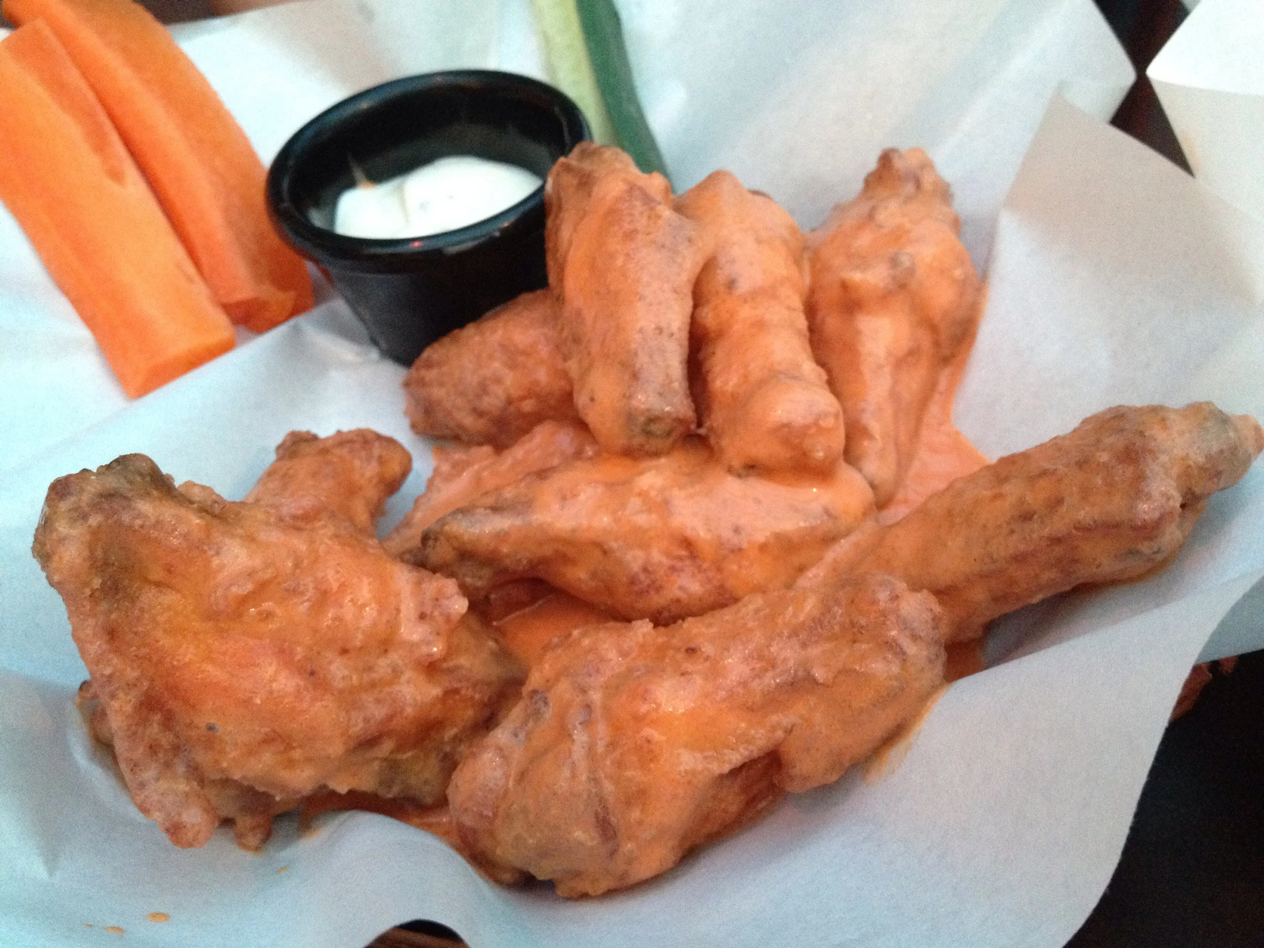 B&B - Hot & Creamy . Great combination of just that. Spicy and creamy all in one. My favourite wing flavour anywhere - was great here too. 