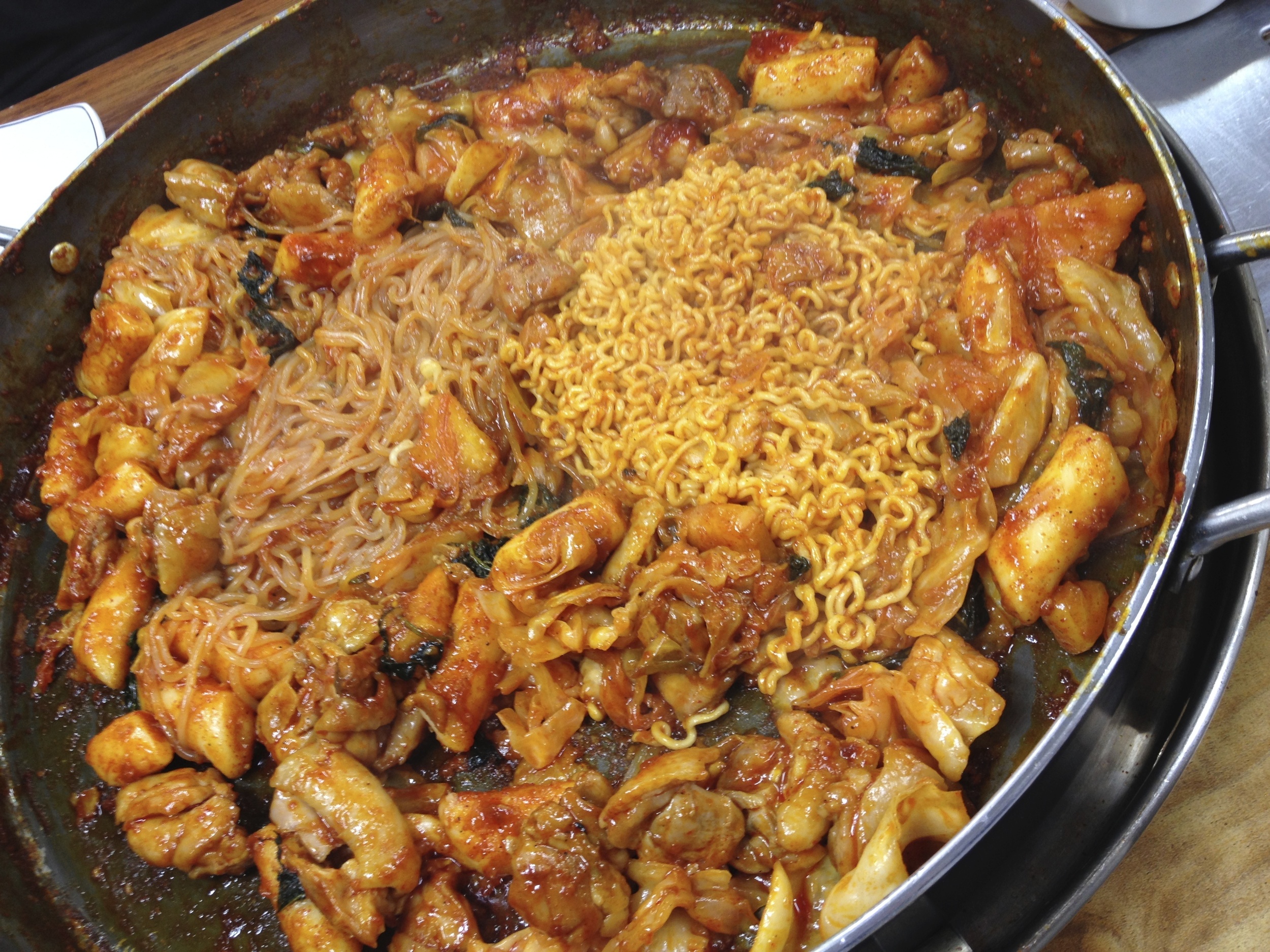 This one we got 2 out of the 3 noodles: left side - 쫄면 (johlmyun - potato starch noodles) and 라면 (ramyun). I also like getting the 우동 (Japanese flour noodles) which are also a bit thicker and chewy - but not as chewy as the johlmyun. 