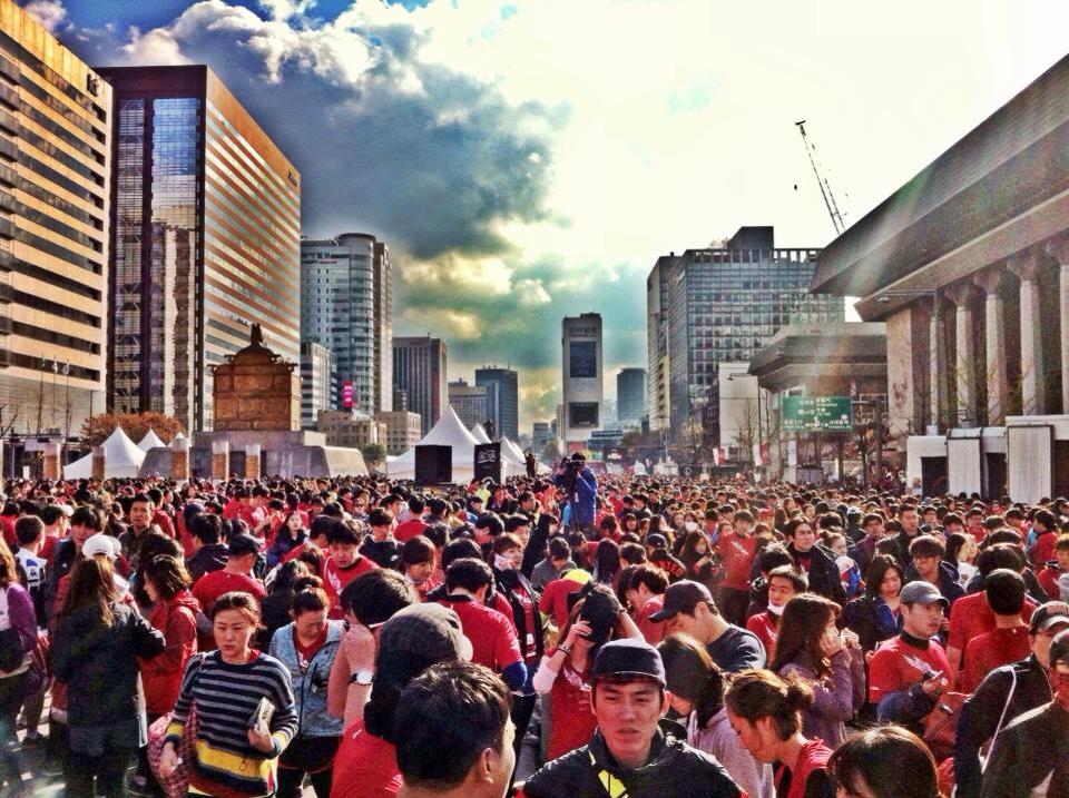 30 000 people ready to go at KwangHaMoon.