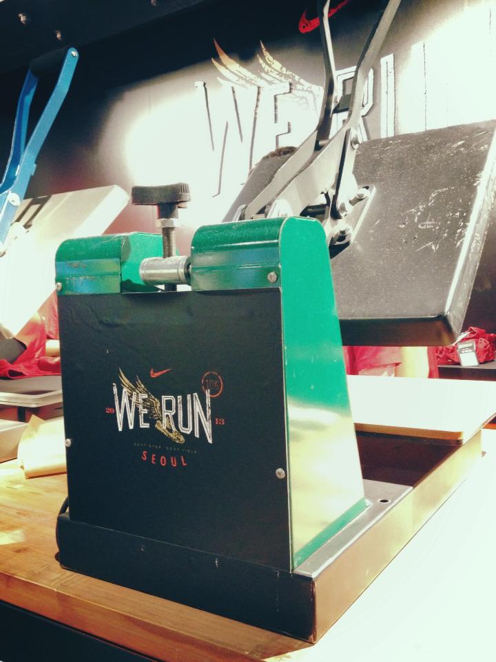 The magic silk screen machine~