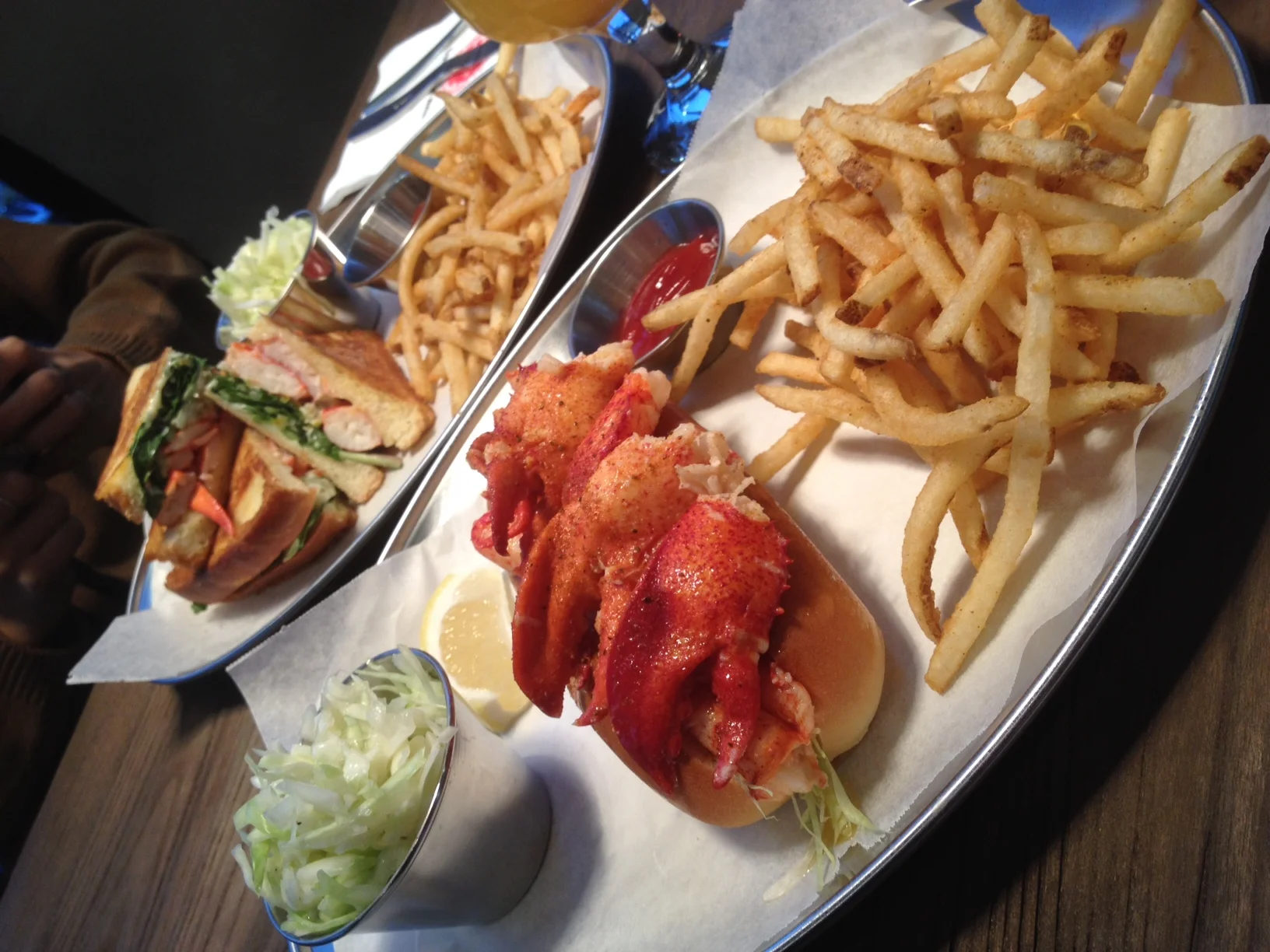 Lobster Bar - new location & new menu in Itaewon