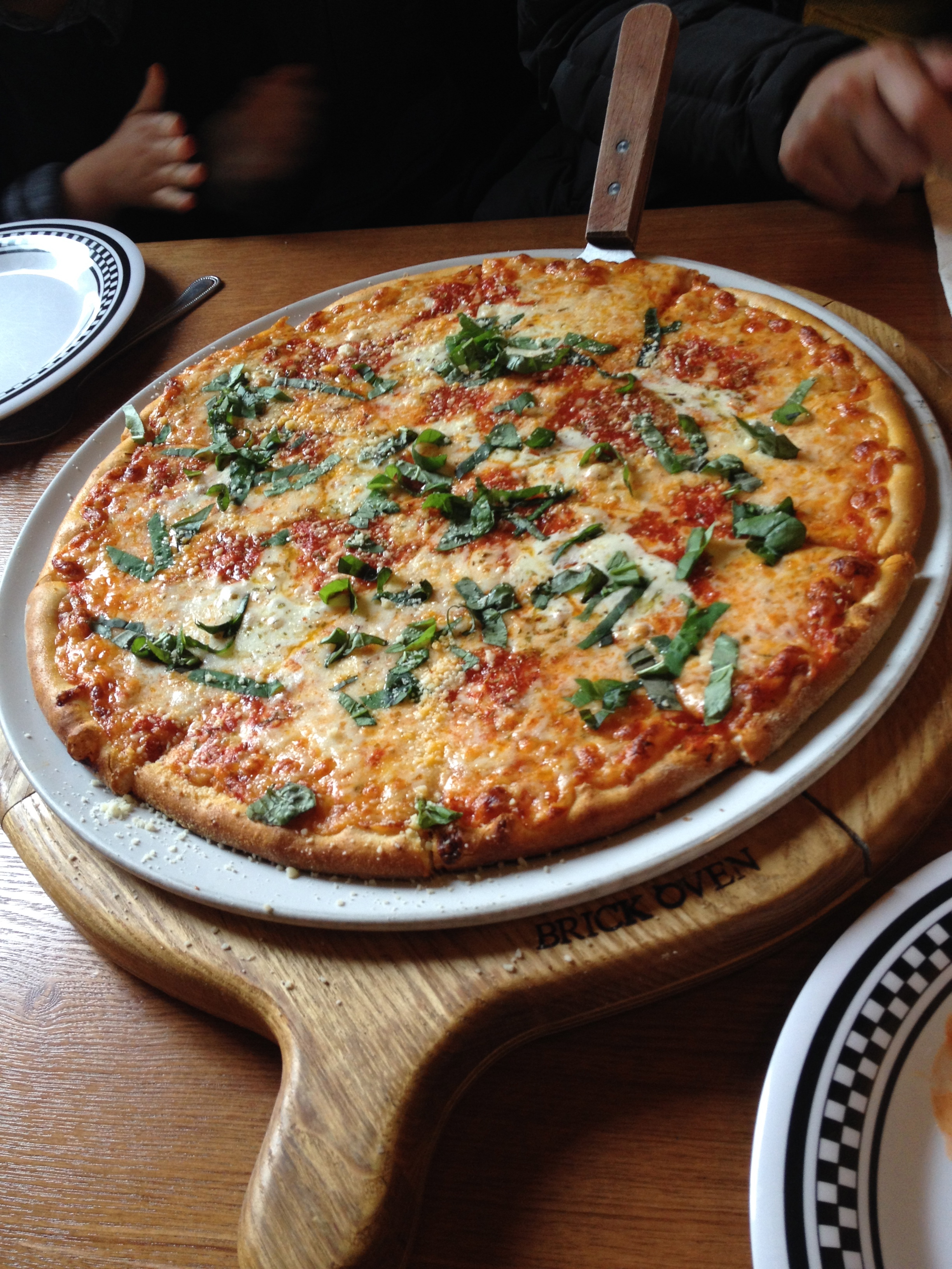 Margherita Caprese: "Fresh mozzarella, basil, ECOO, signature alta cucino tomato sauce." Couple size (2-3): 27 500won, Party (4-5): 41 000won. This is my favourite pizza here. I usually love a variety of toppings, but something about the simple slice of a great crust, tangy tomato sauce and gooey mozzarella with basil is perfect! Along with the crust, the basil makes the dish and I like how it's scattered about rather than just one piece here and there. 