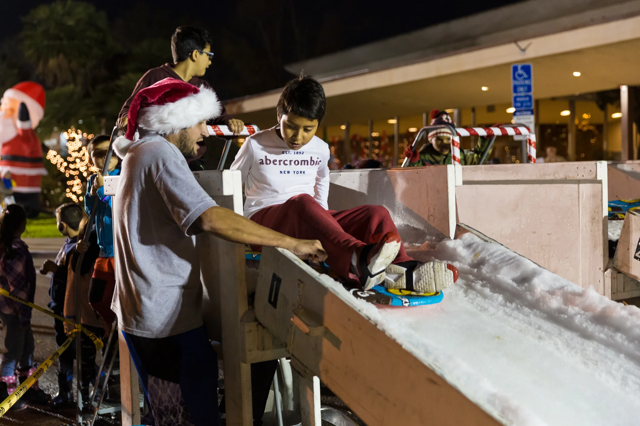 Toboggan slide