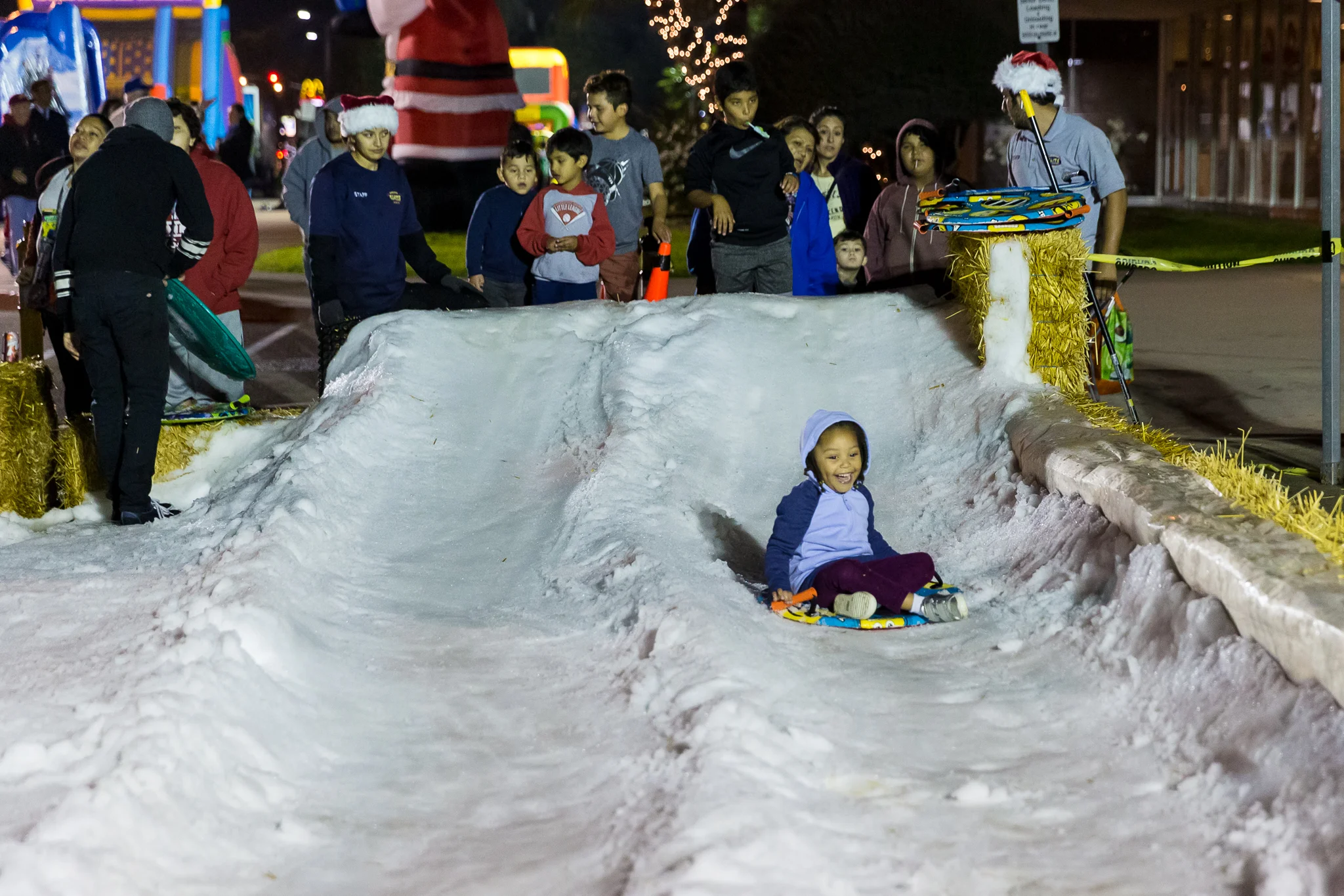 Snow pan slide