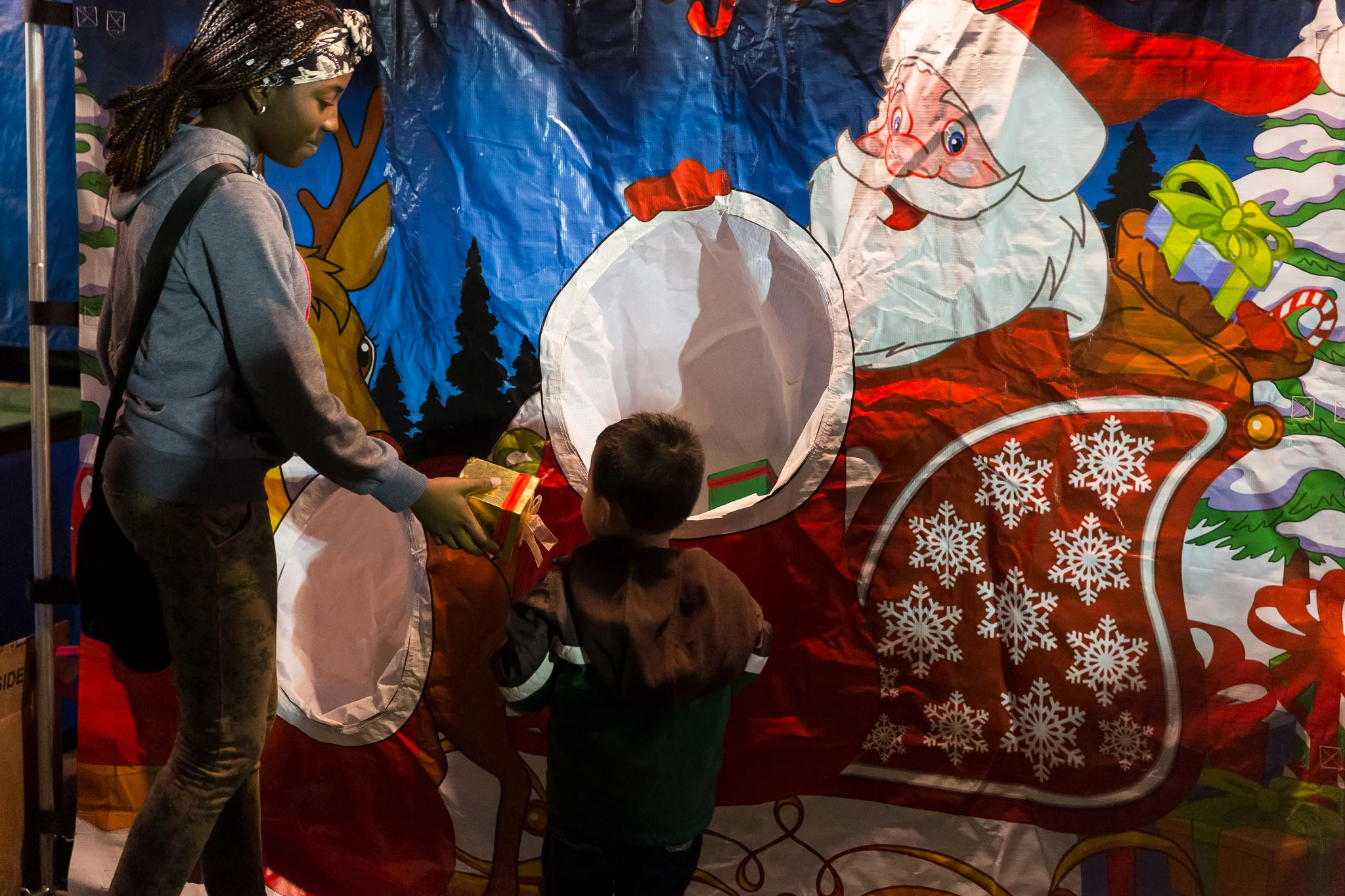 Santa game toss