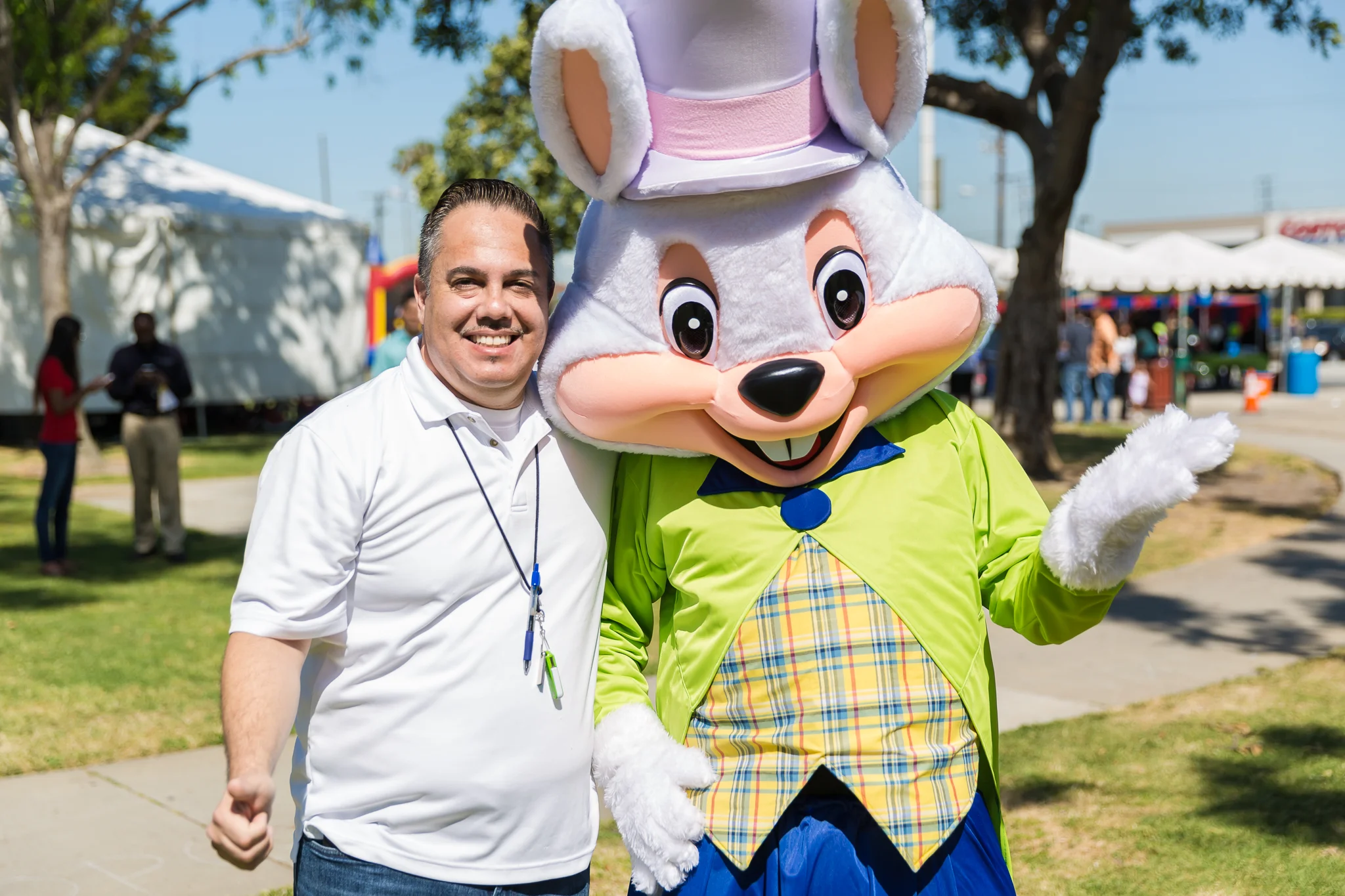 Mayor Vargas and Easter Bunny
