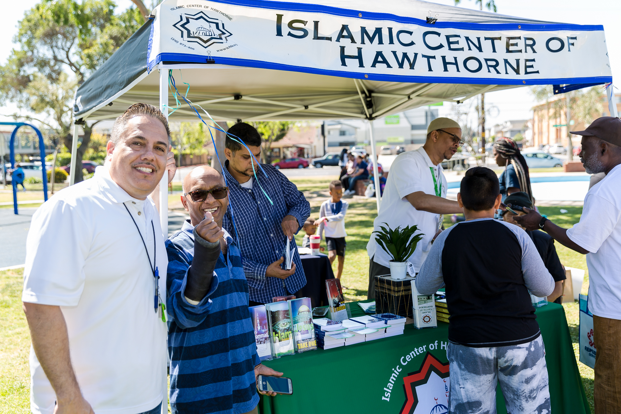 Mayor Vargas at the Islamic Center of Hawthorne booth
