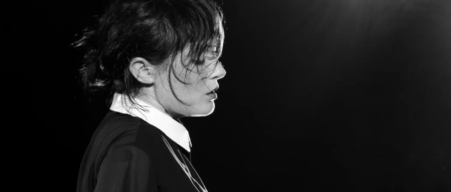Sarah Blasko by Richard Hedger
