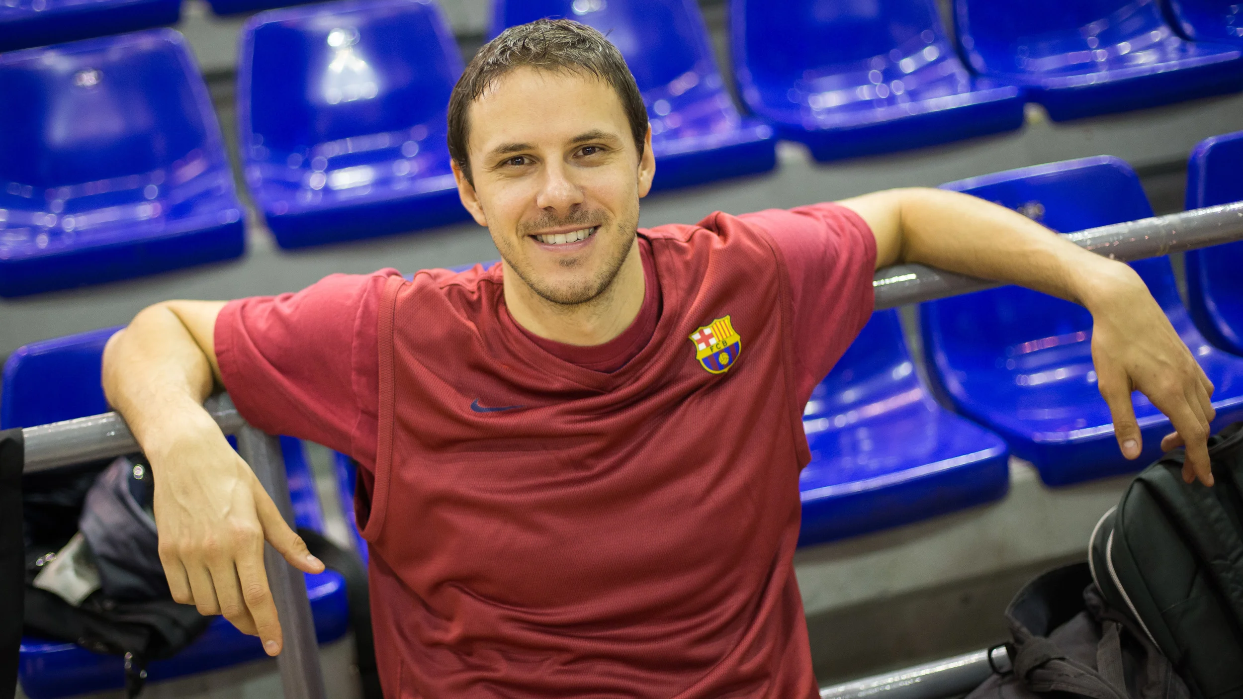 Boki je ponovno zaradi bolečin v hrbtu tekmo spremljal s klopi. 