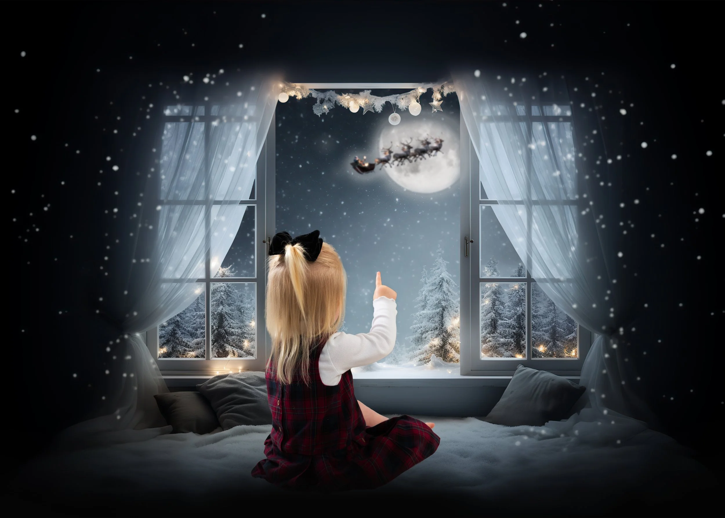 B&FX23-07758-Santa.jpg