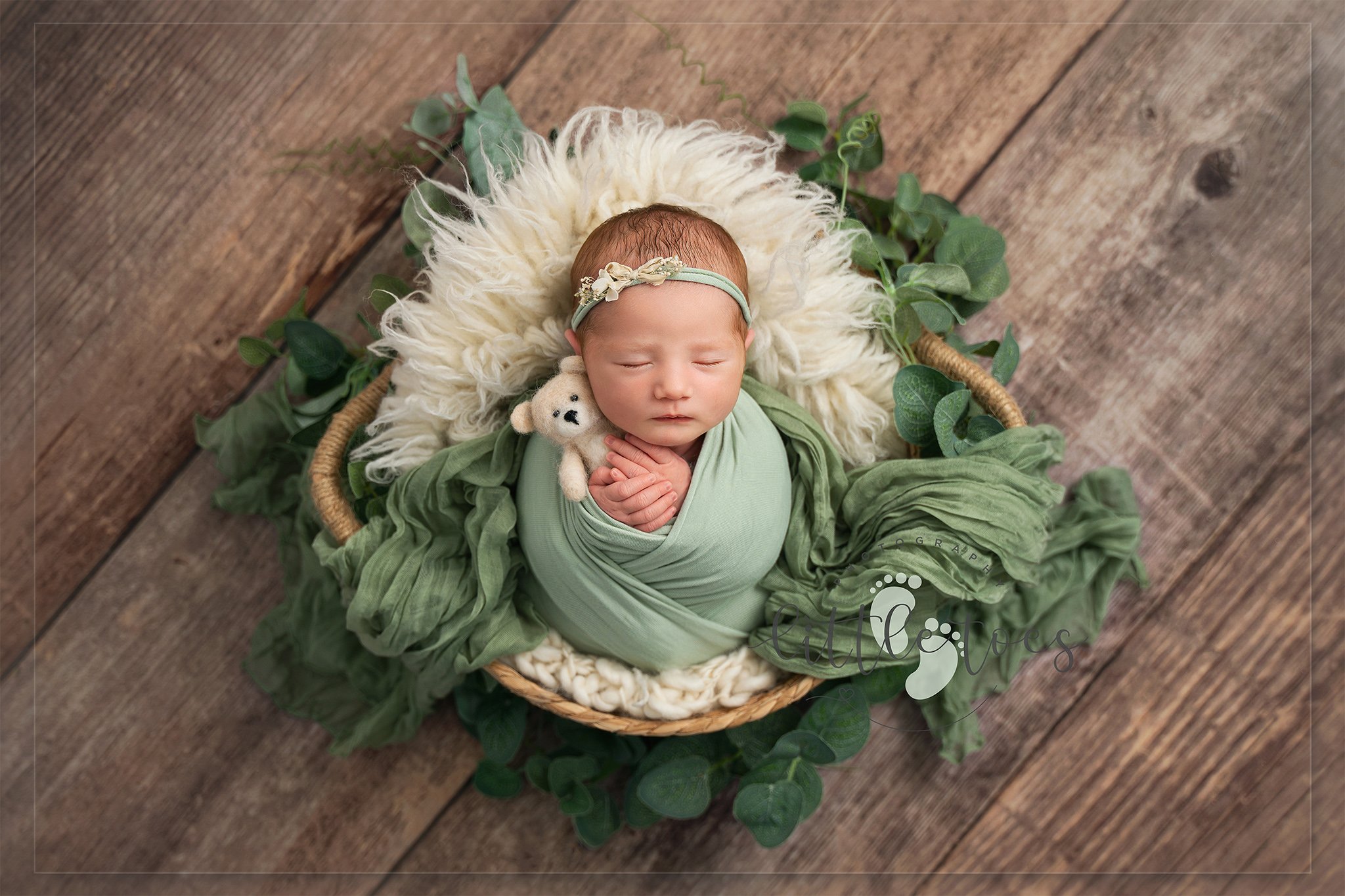 Elizabeth-30-edit-logo.jpg