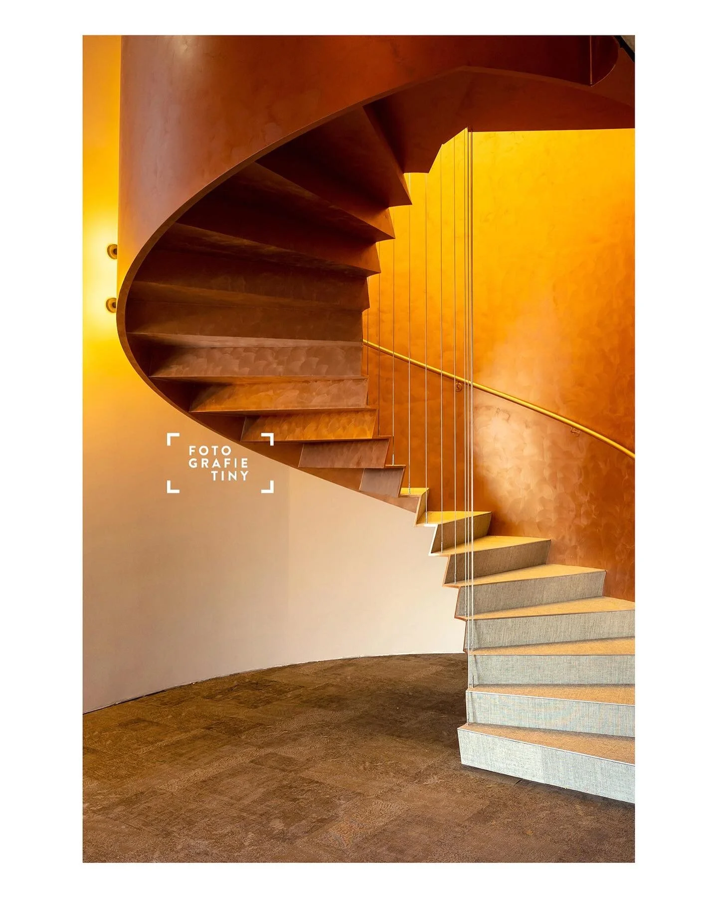 Interieur ❤️ #ntgrate#laswerkenMeuwes#sterckmagazine#interiordesign#interieurinspiratie#business#interior#staal#trap#interieurfotograaf#
