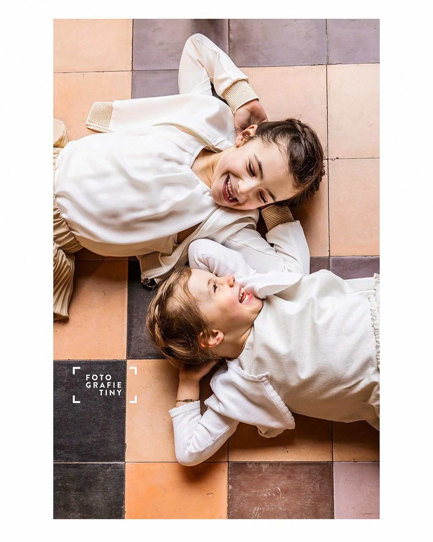 Weer heel dankbaar voor al jullie boekingen voor de communie - en lentefeesten . Ze gaan bijna van start 🙌🙌. #communie2022#lentefeest#kinderfotografie#lapetitefabriek#kinderfotograaf#fotograafgezocht#fotografietinybogaerts#family#familiefotograaf#z