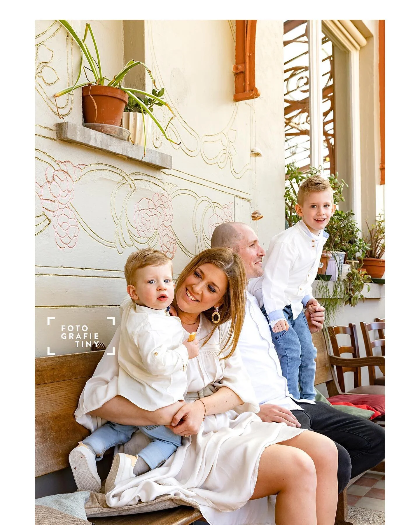 Vanaf mei weer wat plaatsjes voor gezinnen ❤️. #gezinsfotografie#family#fotograafgezocht#familiefotograaf#kinderfotografie#boysmom#fotografietinybogaerts#fotografie#naturallight#moments#